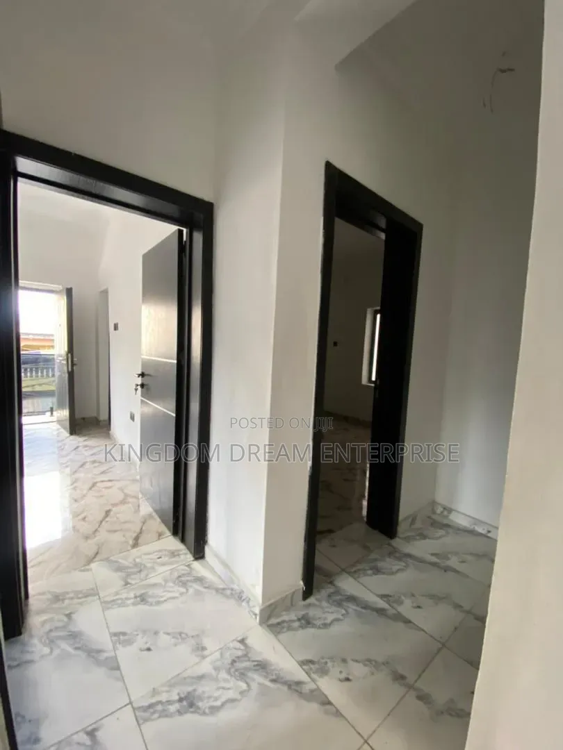 2bdrm Block of Flats in Ebute Meta for rent
