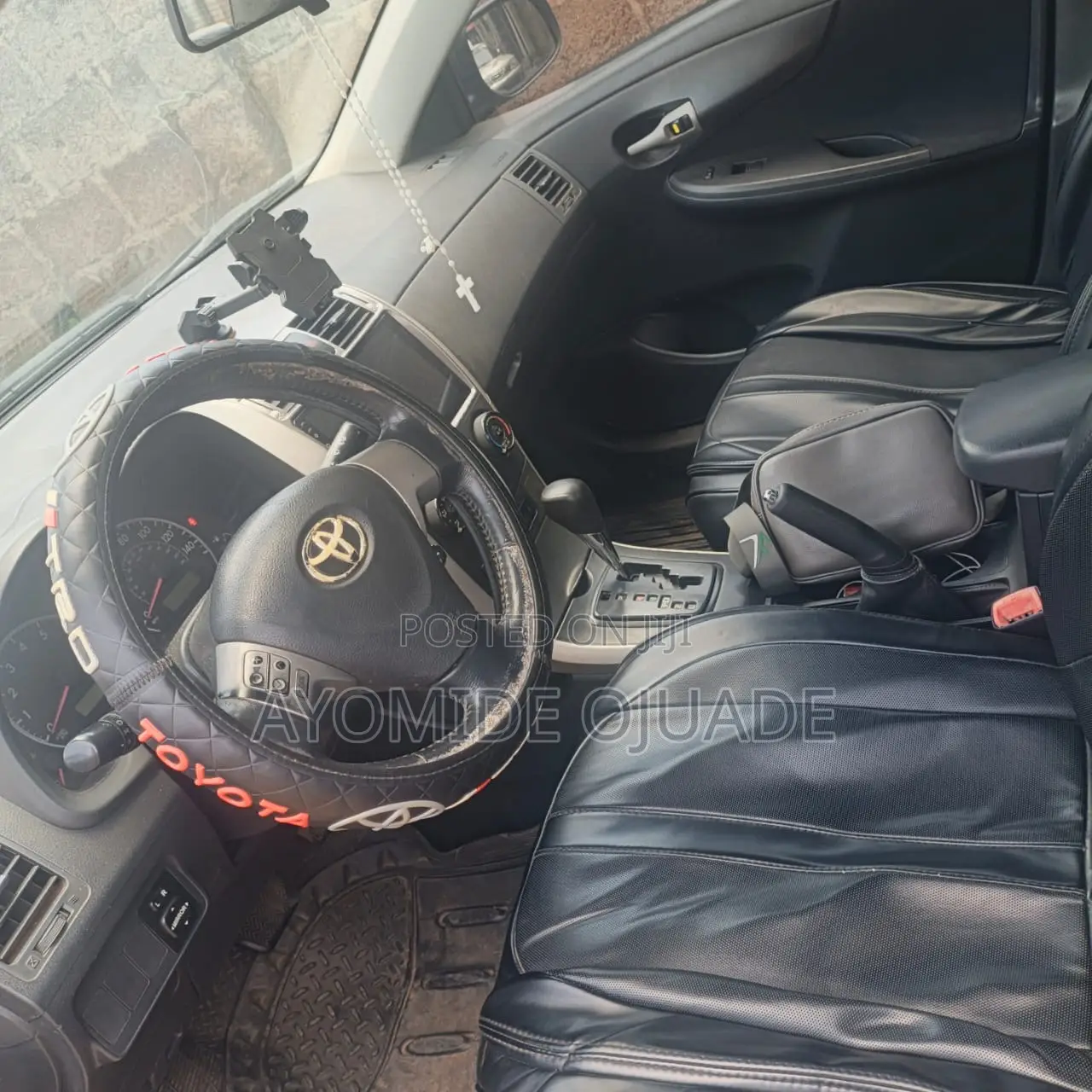 Toyota Corolla 2010 Gray