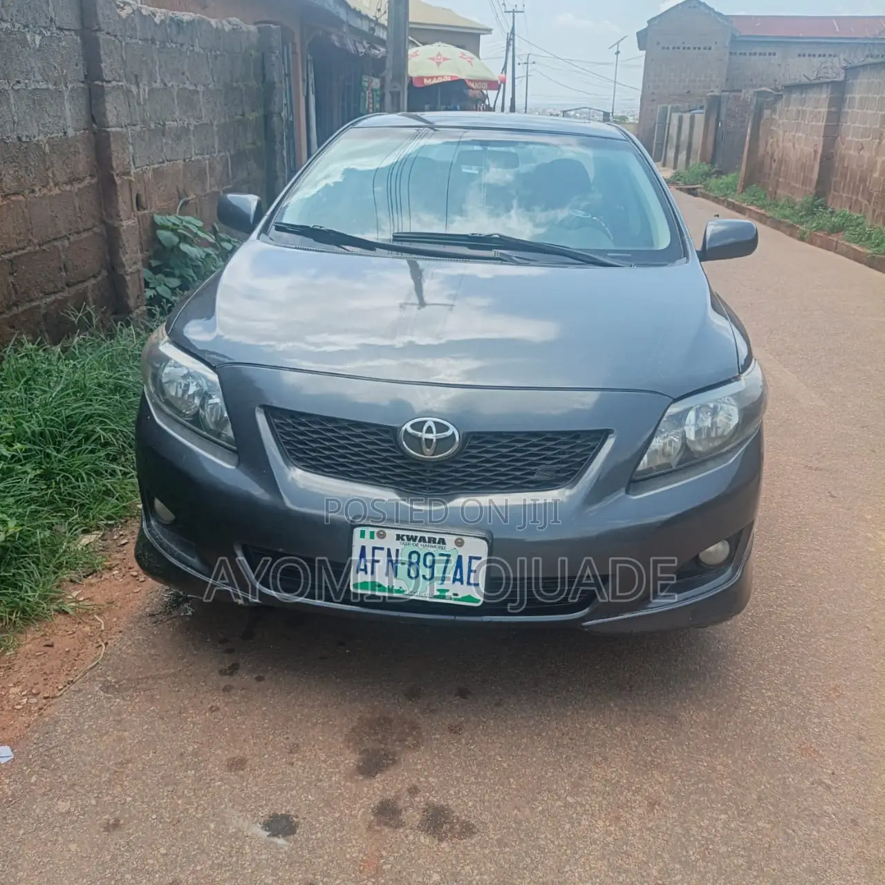 Toyota Corolla 2010 Gray