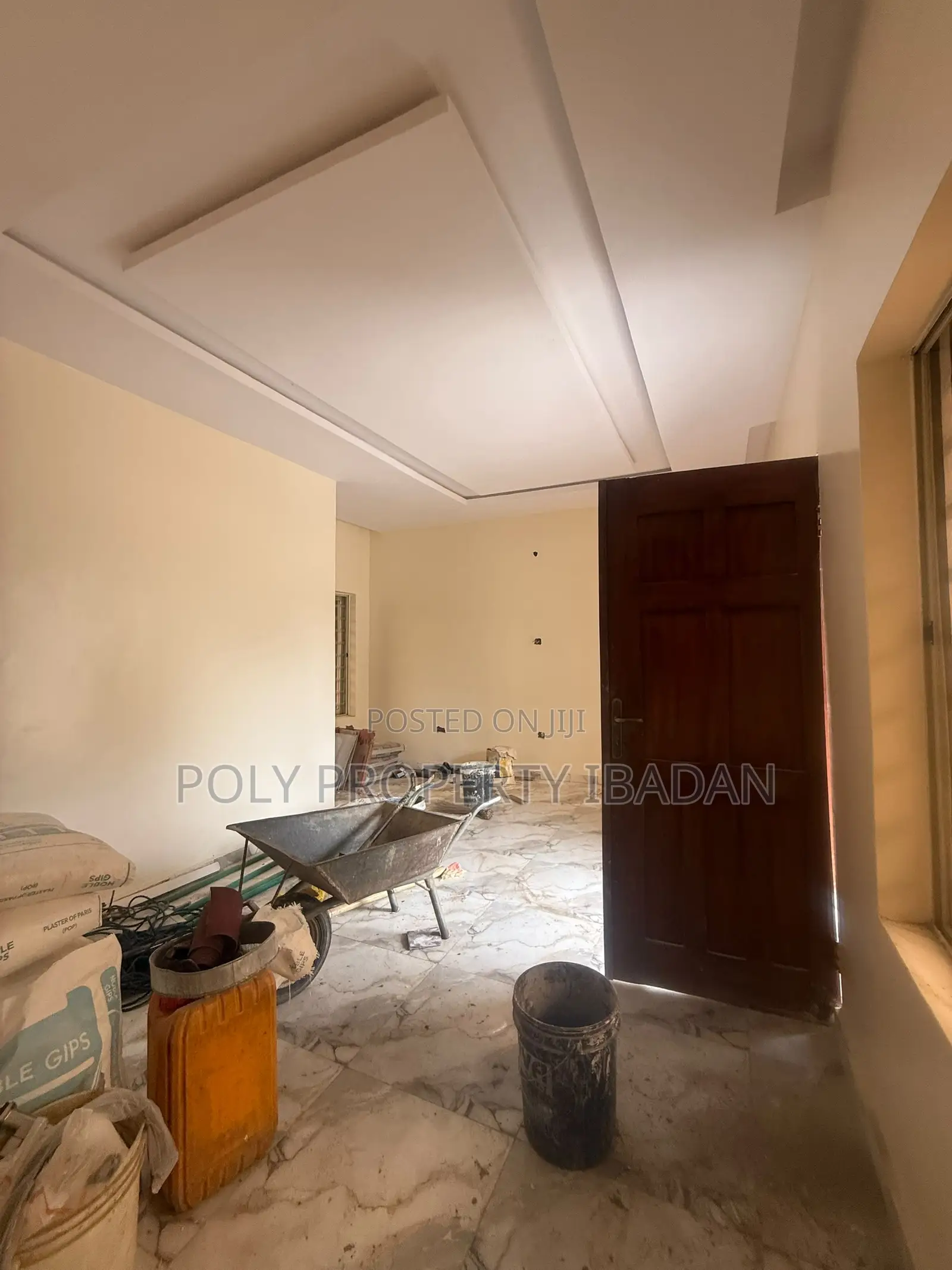 2bdrm Apartment in Kolapo Ishola Gra, Akobo for rent