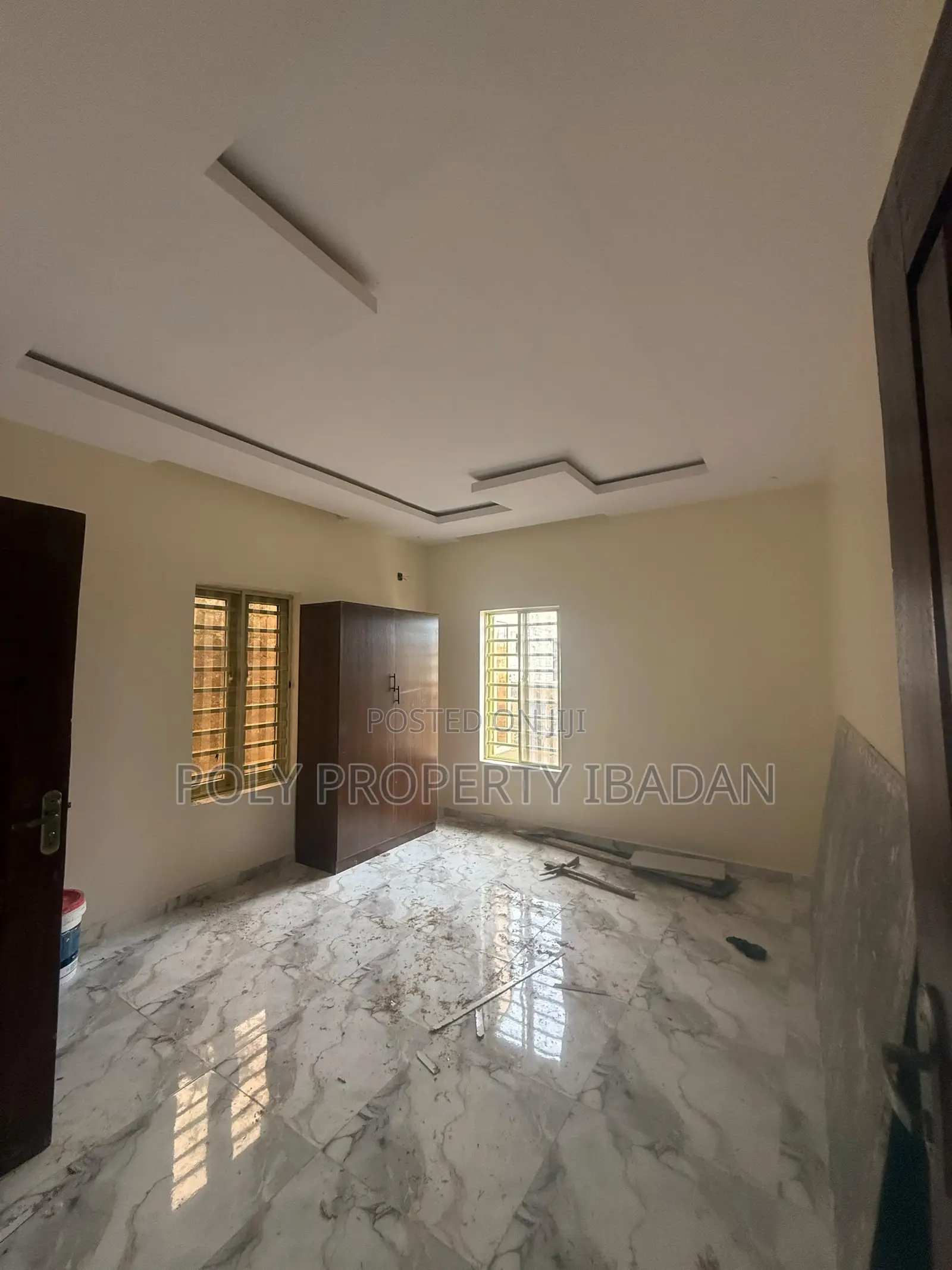 2bdrm Apartment in Kolapo Ishola Gra, Akobo for rent