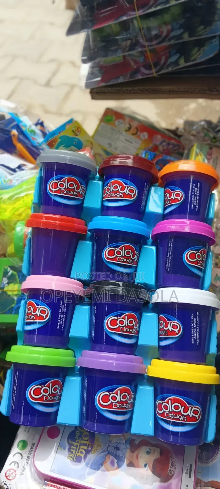 12 Cansplay Colour Dough
