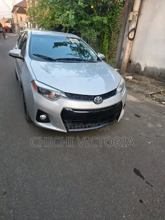 Toyota Corolla 2016 Silver
