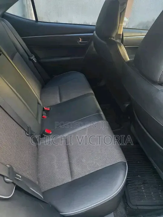 Toyota Corolla 2016 Silver
