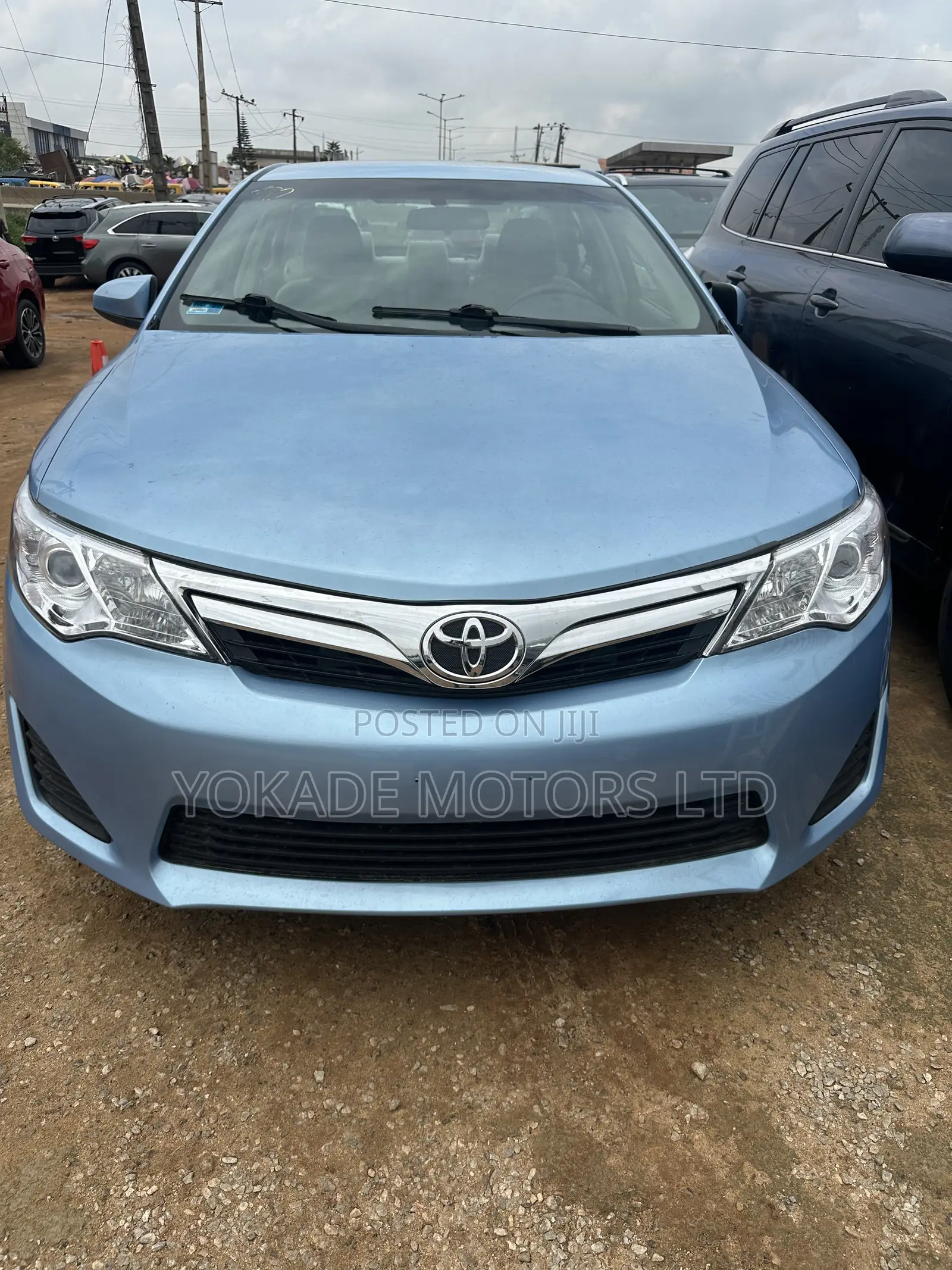 Toyota Camry LE 4dr Sedan (2.5L 4cyl 6A) 2012 Blue