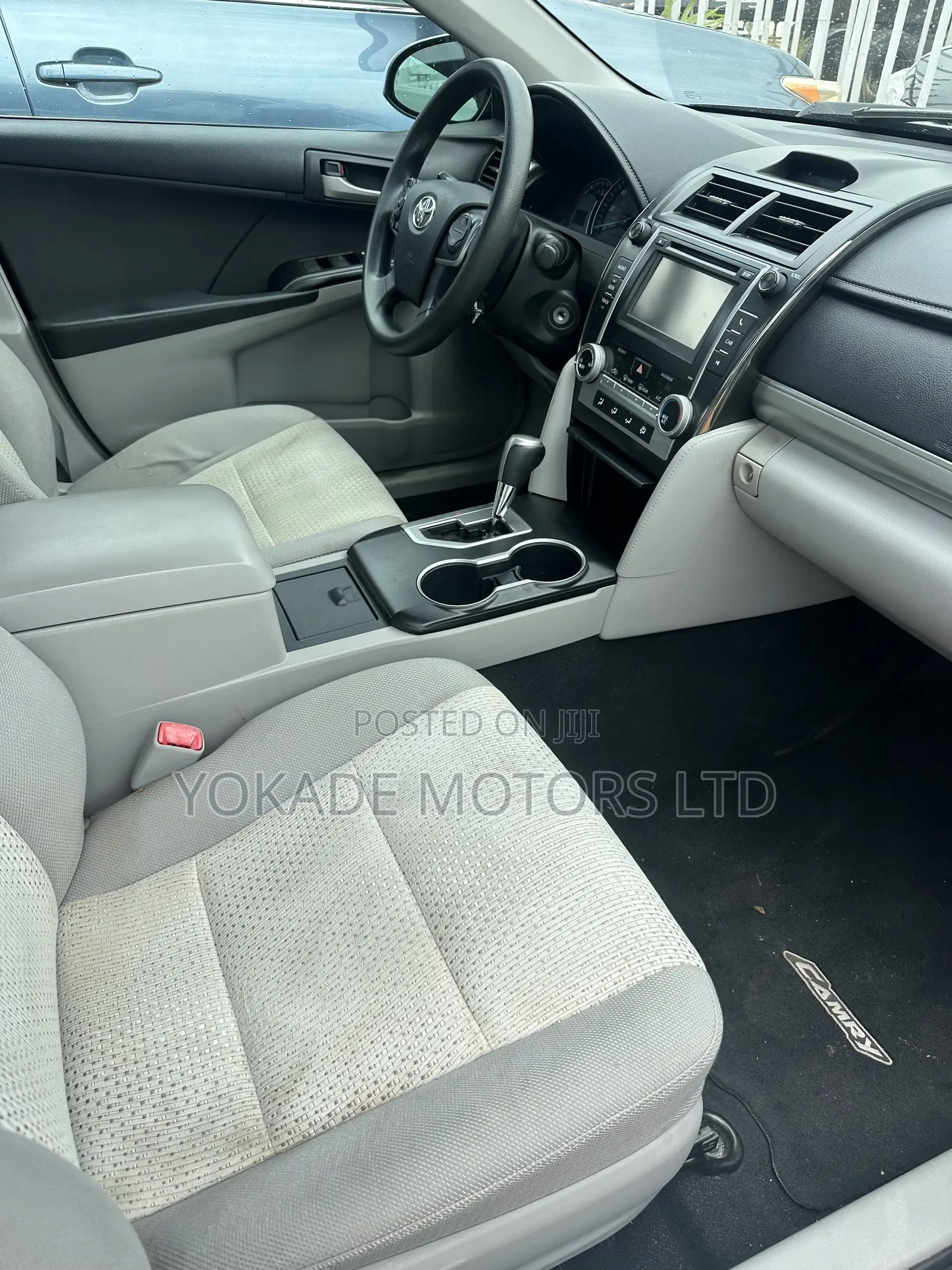 Toyota Camry LE 4dr Sedan (2.5L 4cyl 6A) 2012 Blue