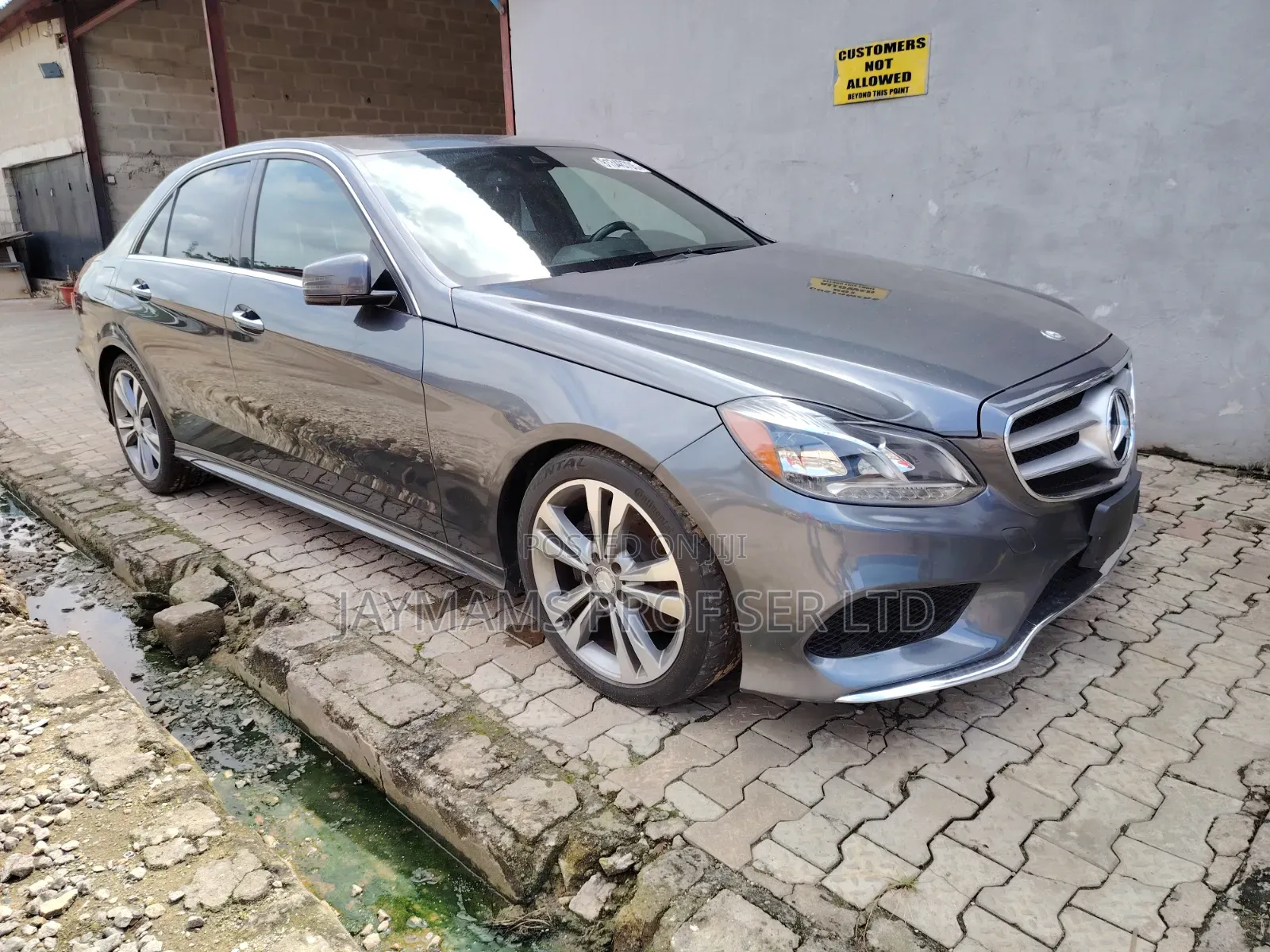Mercedes-Benz E350 Base 4Matic Sedan AWD (3.5L 6cyl 7A) 2016 Gray