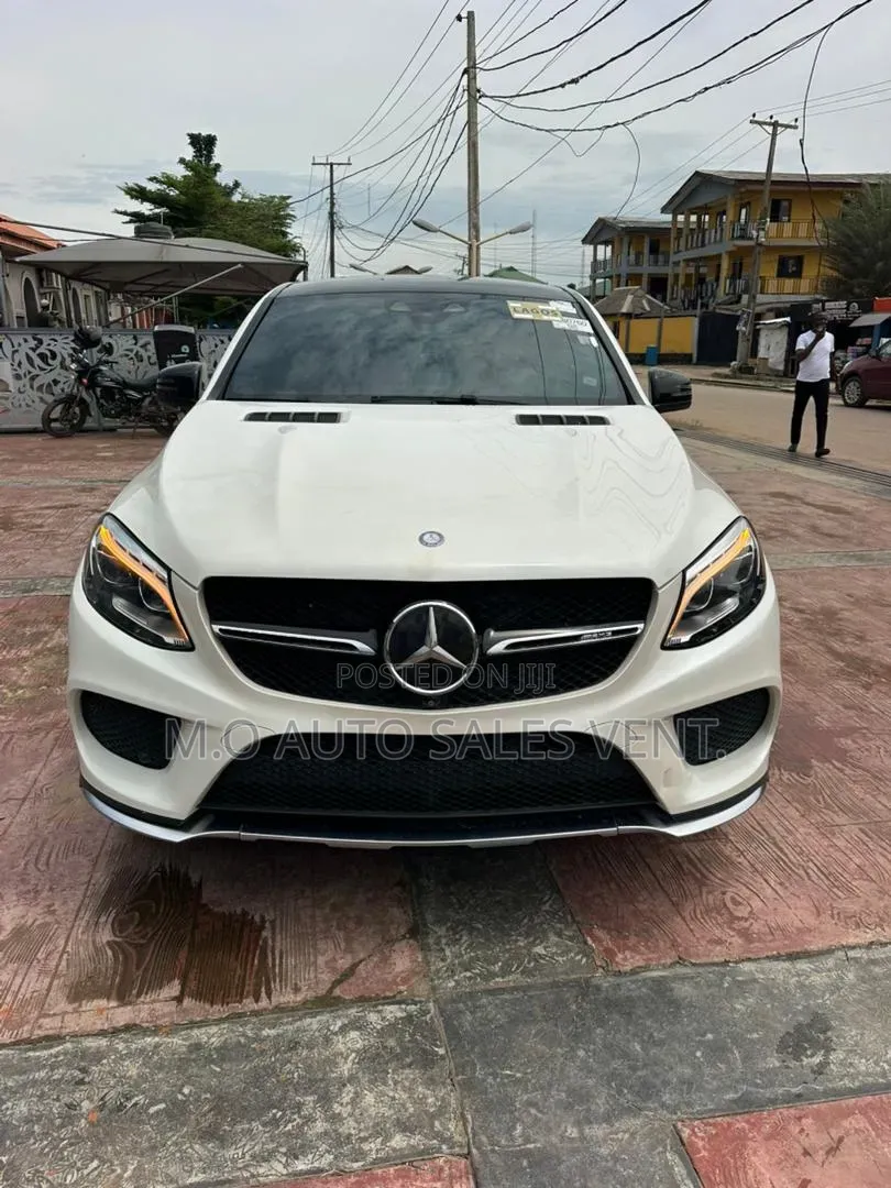 Mercedes-Benz GLE-Class 2017 White