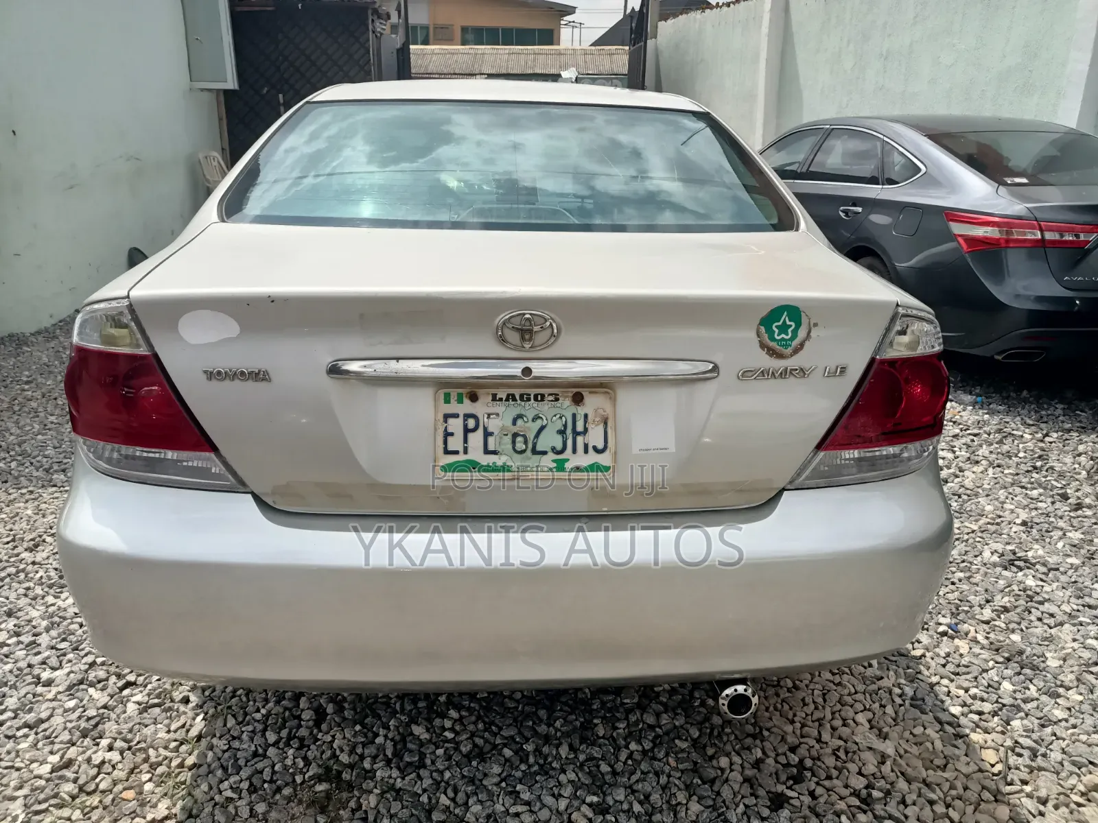 Toyota Camry LE 4dr Sedan (2.4L 4cyl 5M) 2004 Silver