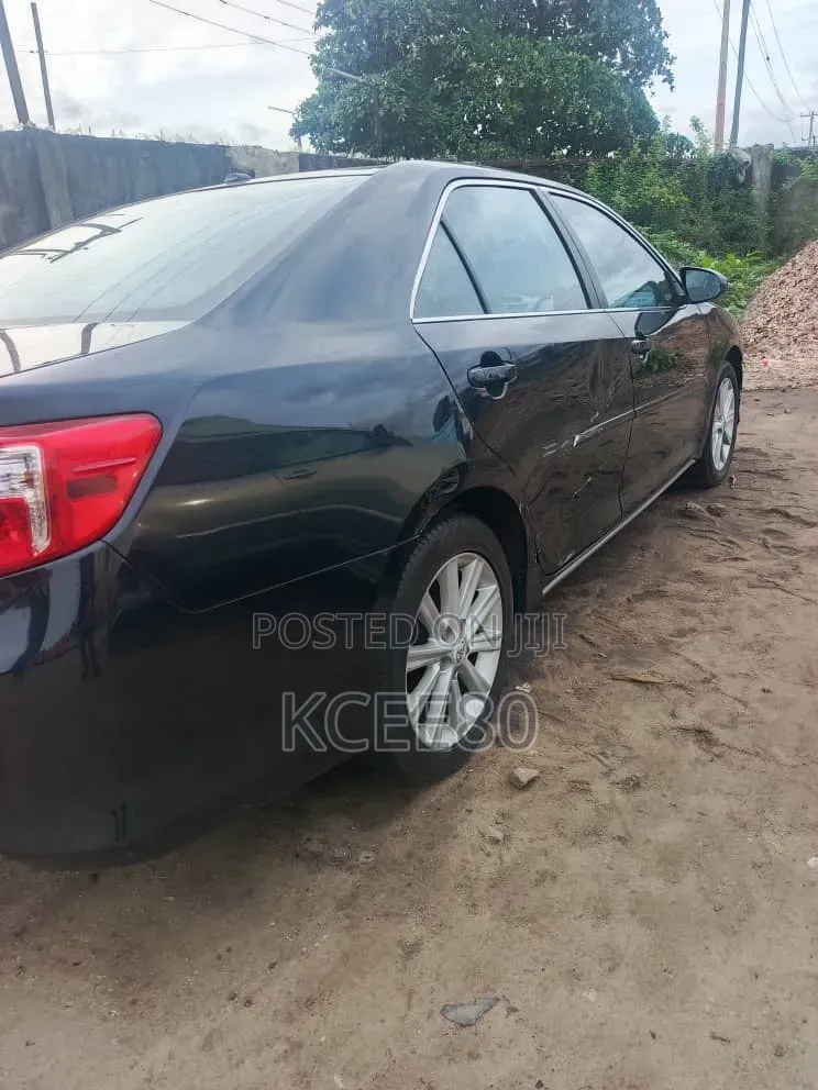 Toyota Camry L 4dr Sedan (2.5L 4cyl 6A) 2014 Blue
