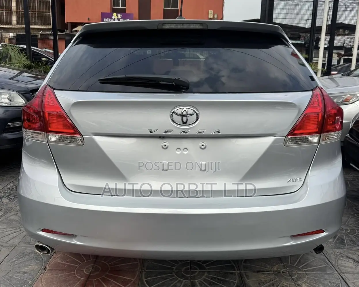 Toyota Venza 2010 Silver