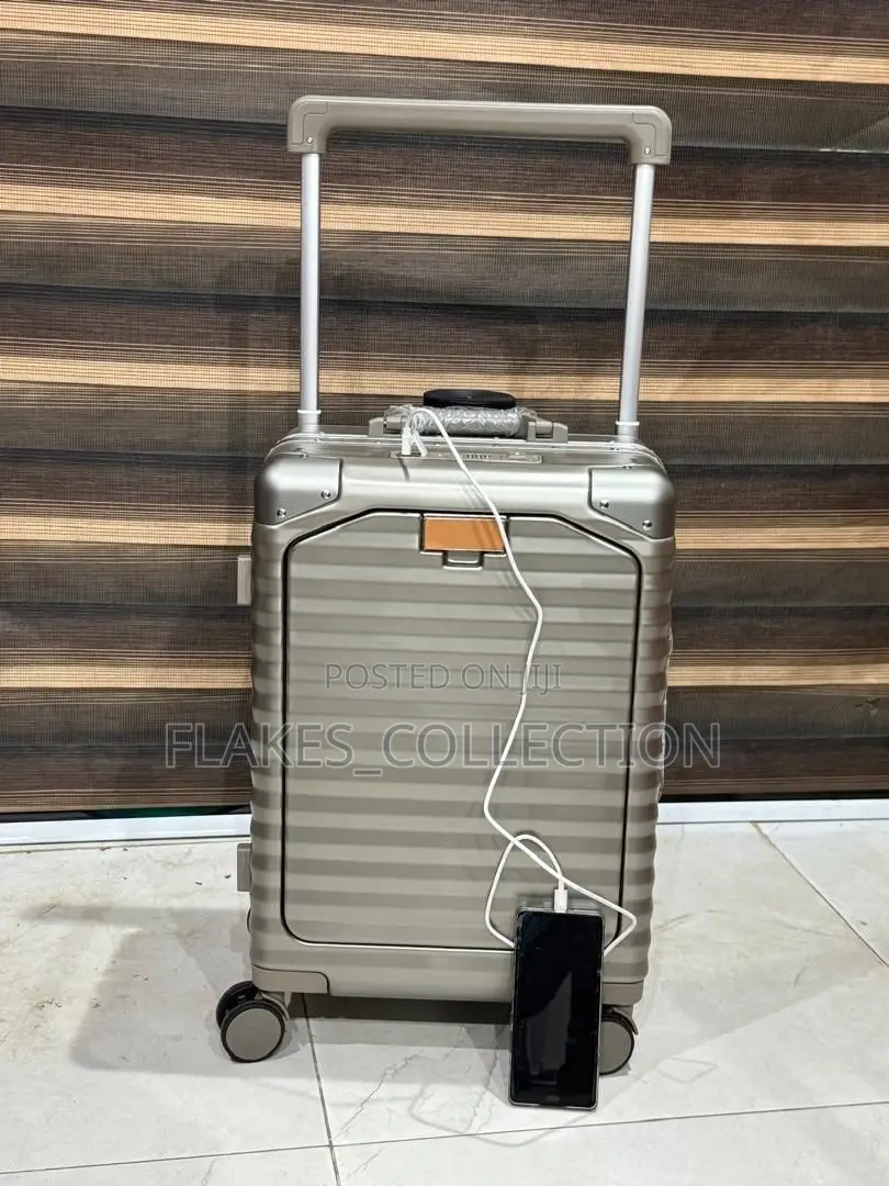 Cabin Size With Laptop Compartments