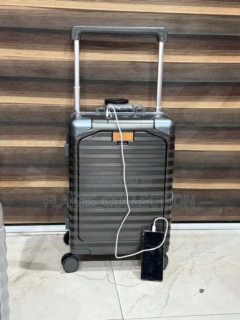 Cabin Size With Laptop Compartments