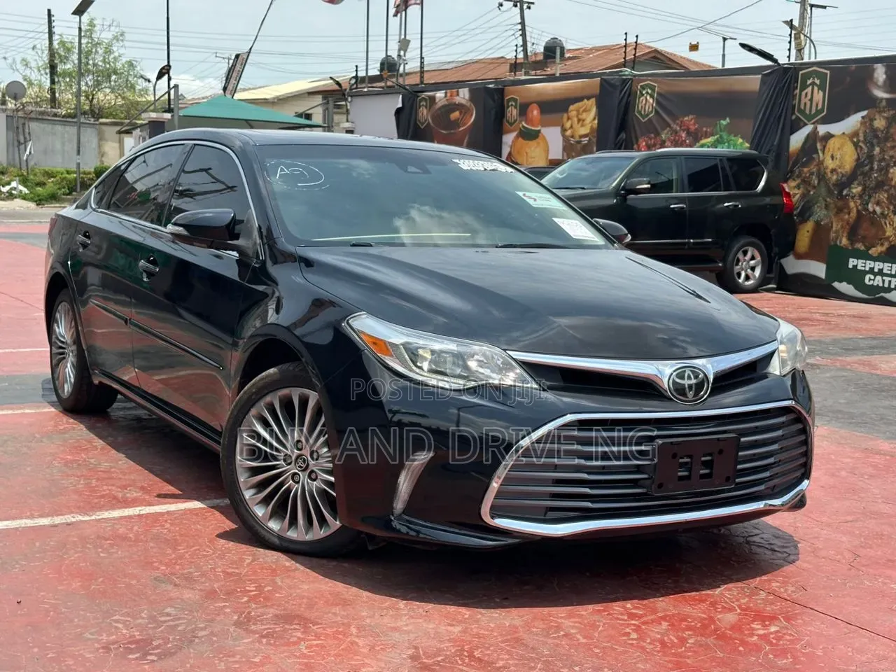 Toyota Avalon Limited Sedan FWD (3.5L 6cyl 6A) 2017 Black