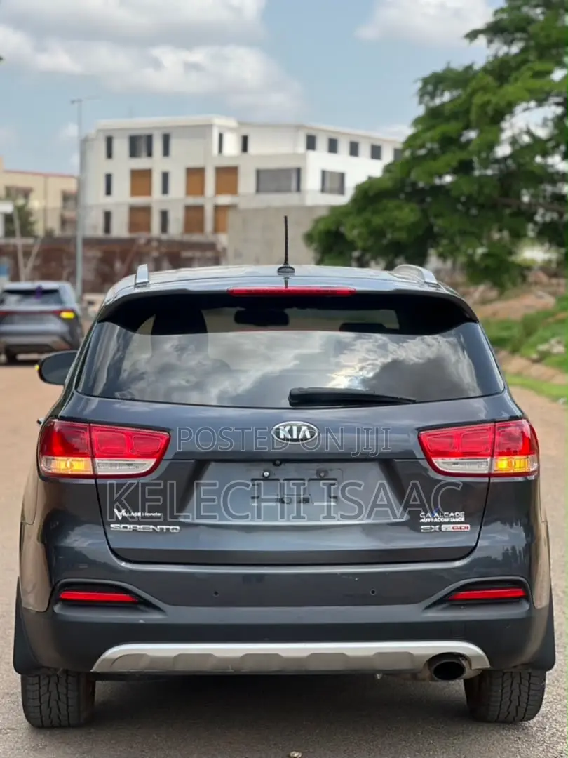 Kia Sorento 4dr SUV 2016 Gray