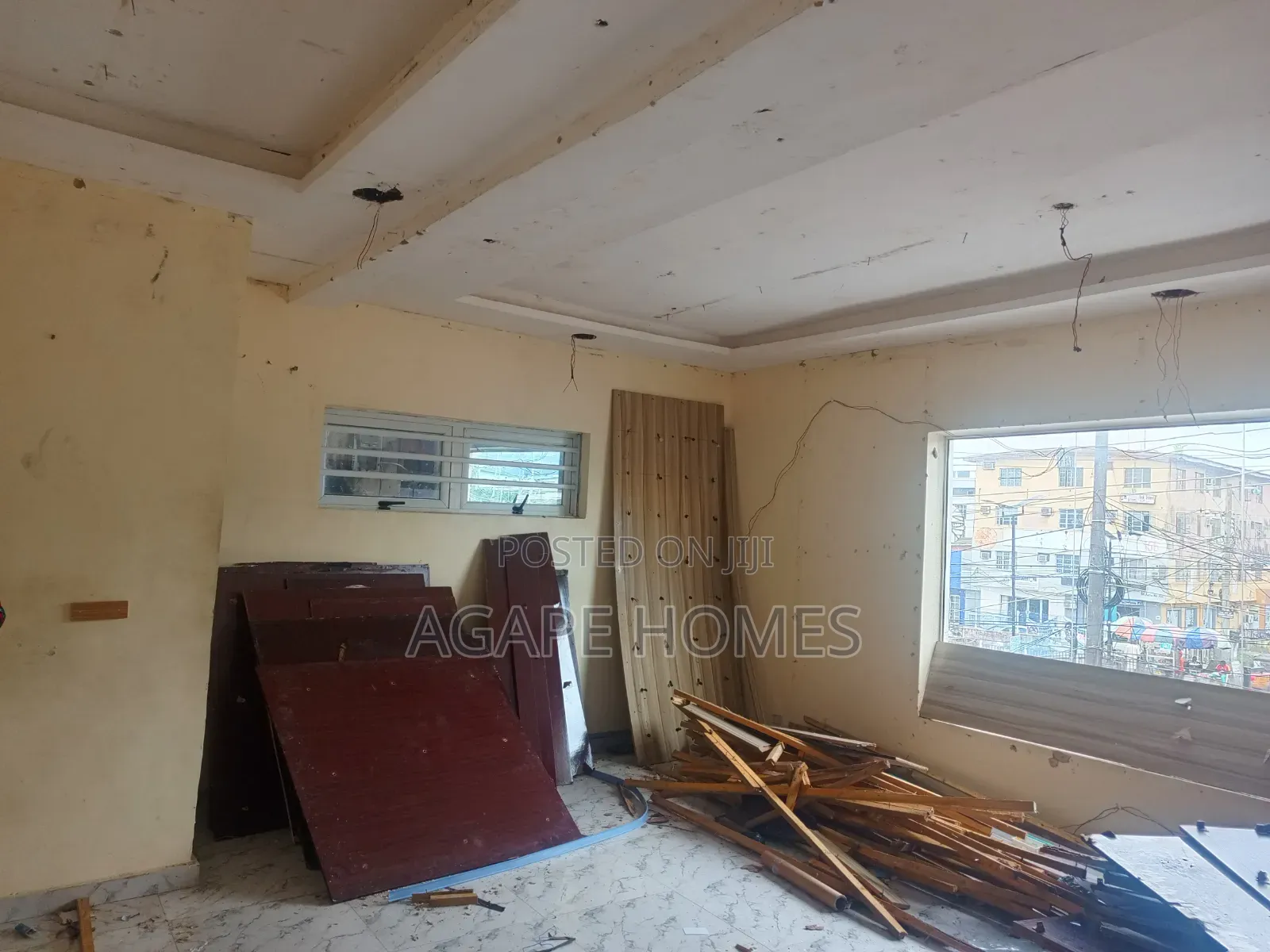 Shop Space With in Built Toilet on the 1st Floor Facing a Major Road