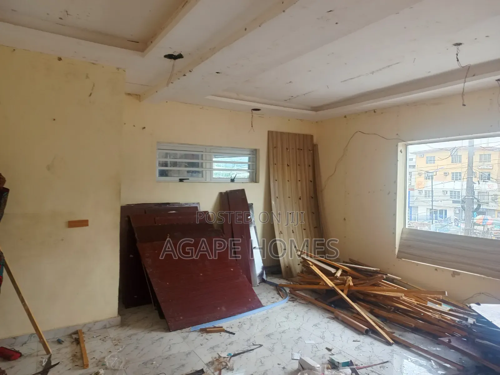 Shop Space With in Built Toilet on the 1st Floor Facing a Major Road