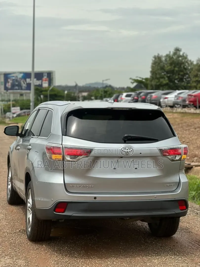 Toyota Highlander 2016 Silver