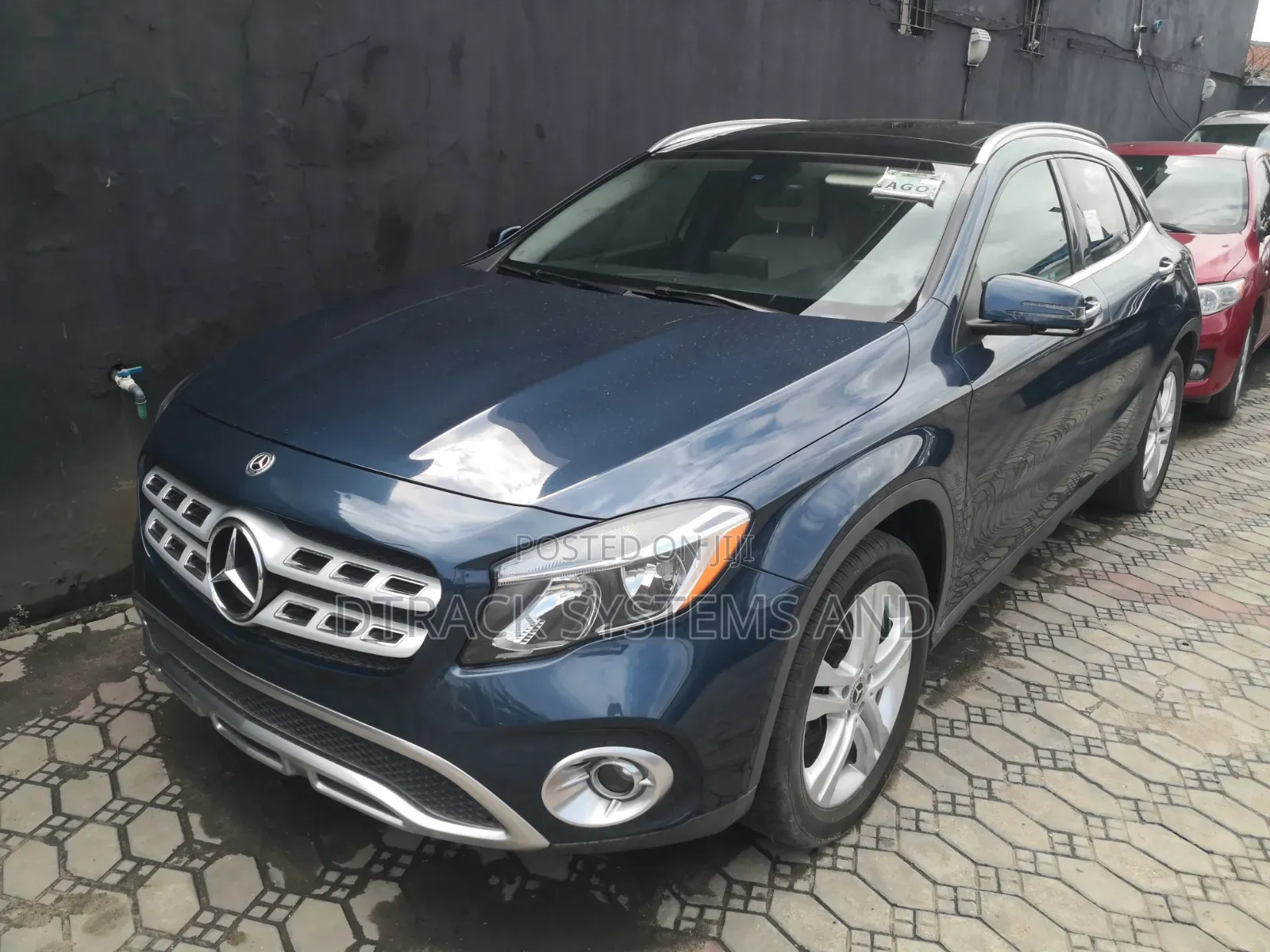 Mercedes-Benz GLA 250 2019 Blue