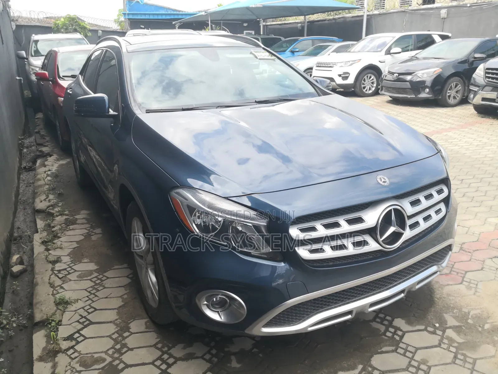 Mercedes-Benz GLA 250 2019 Blue