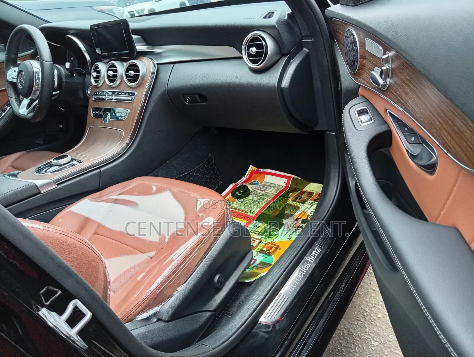 Mercedes-Benz C300 2019 Black