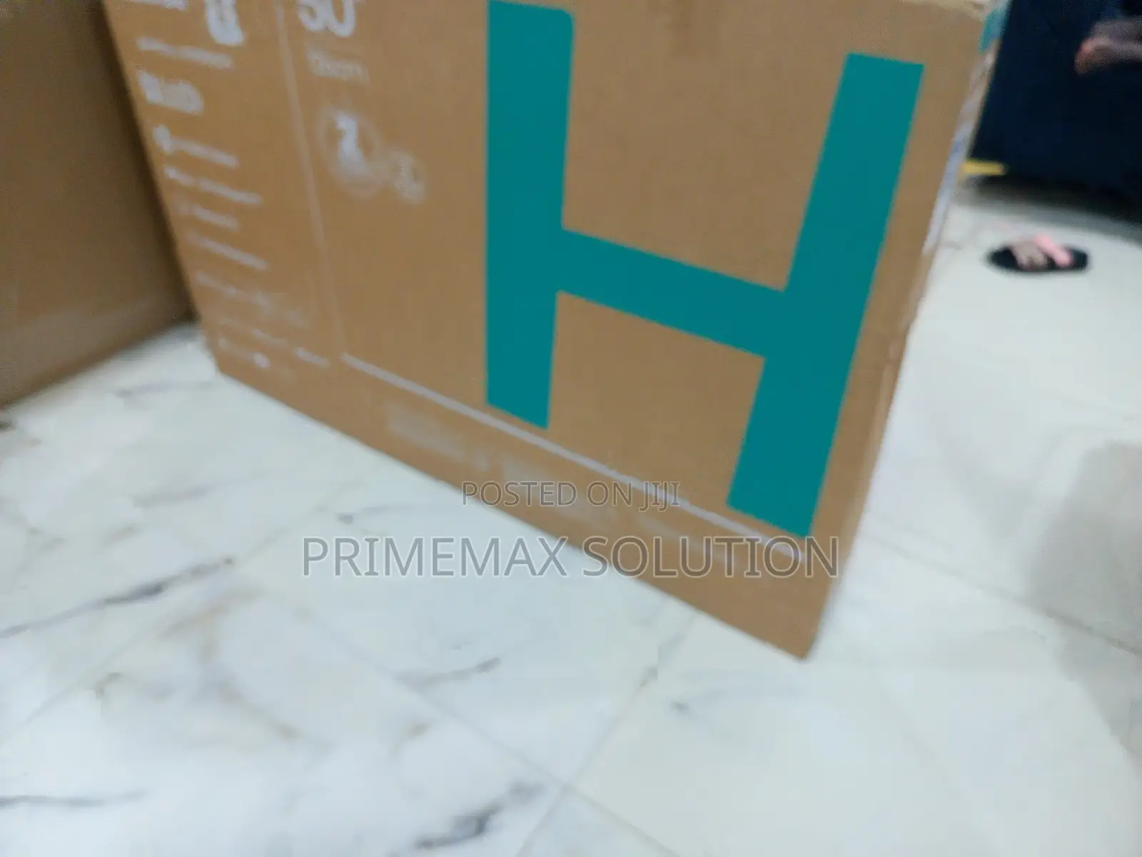 Vibrant Worlds Await on Hisense 50" Qled