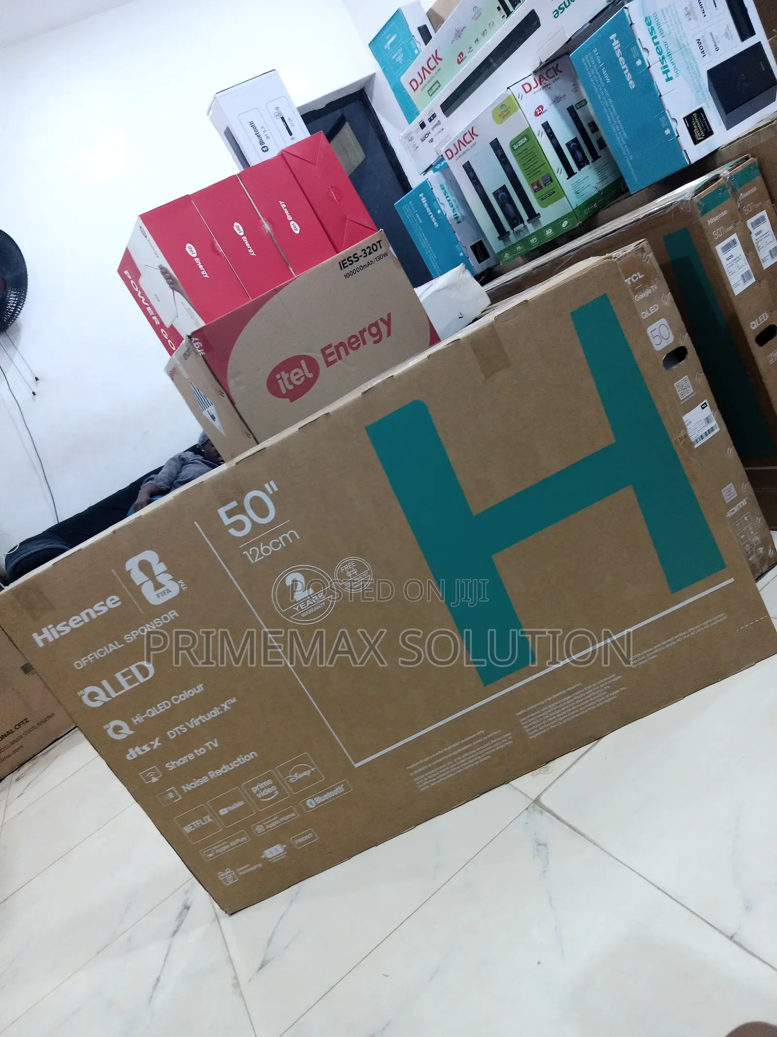 Vibrant Worlds Await on Hisense 50" Qled