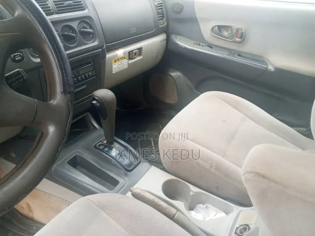 Mitsubishi Montero 2005 Gold