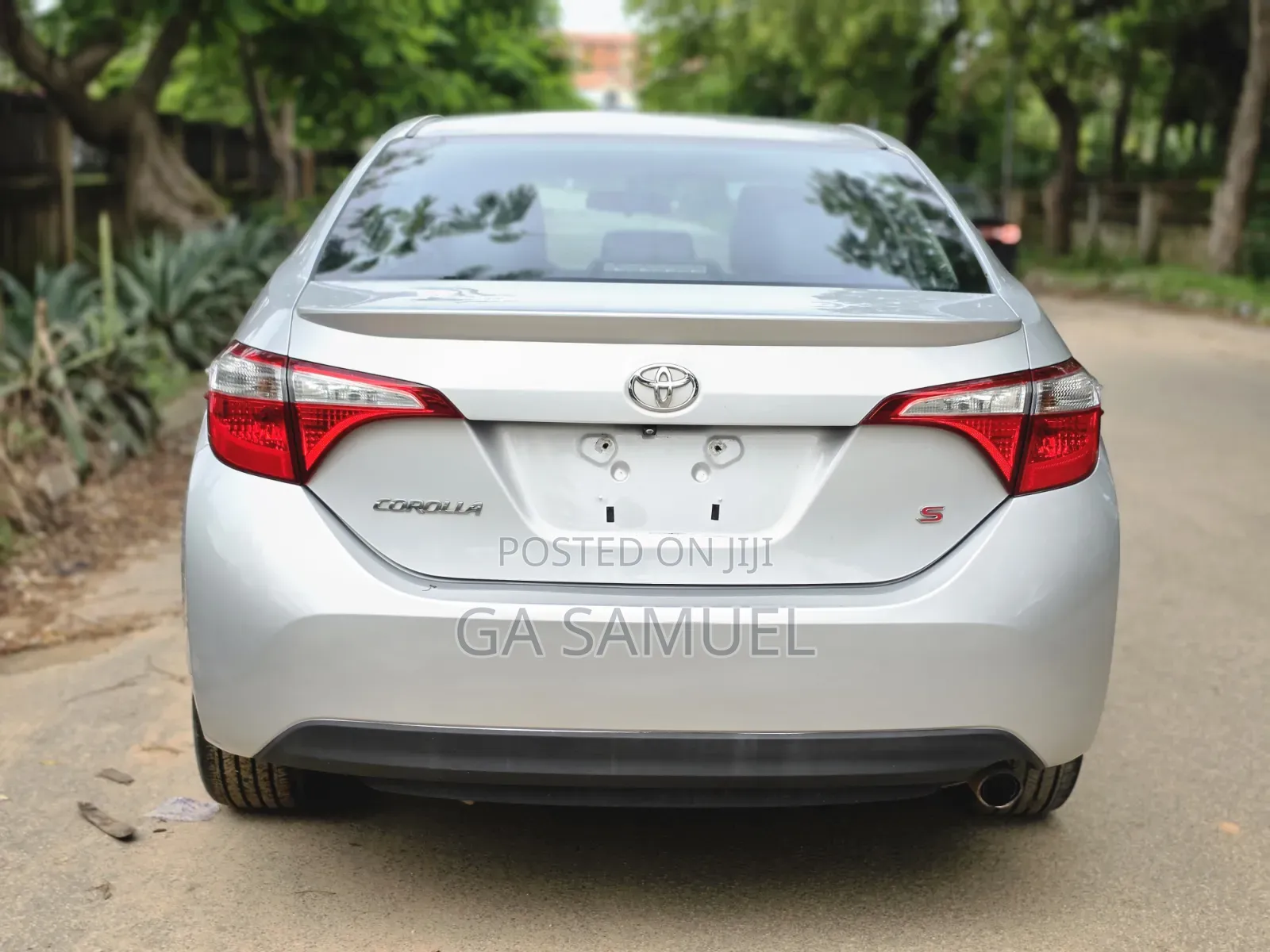 Toyota Corolla S 4dr Sedan (1.8L 4cyl CVT) 2015 Silver