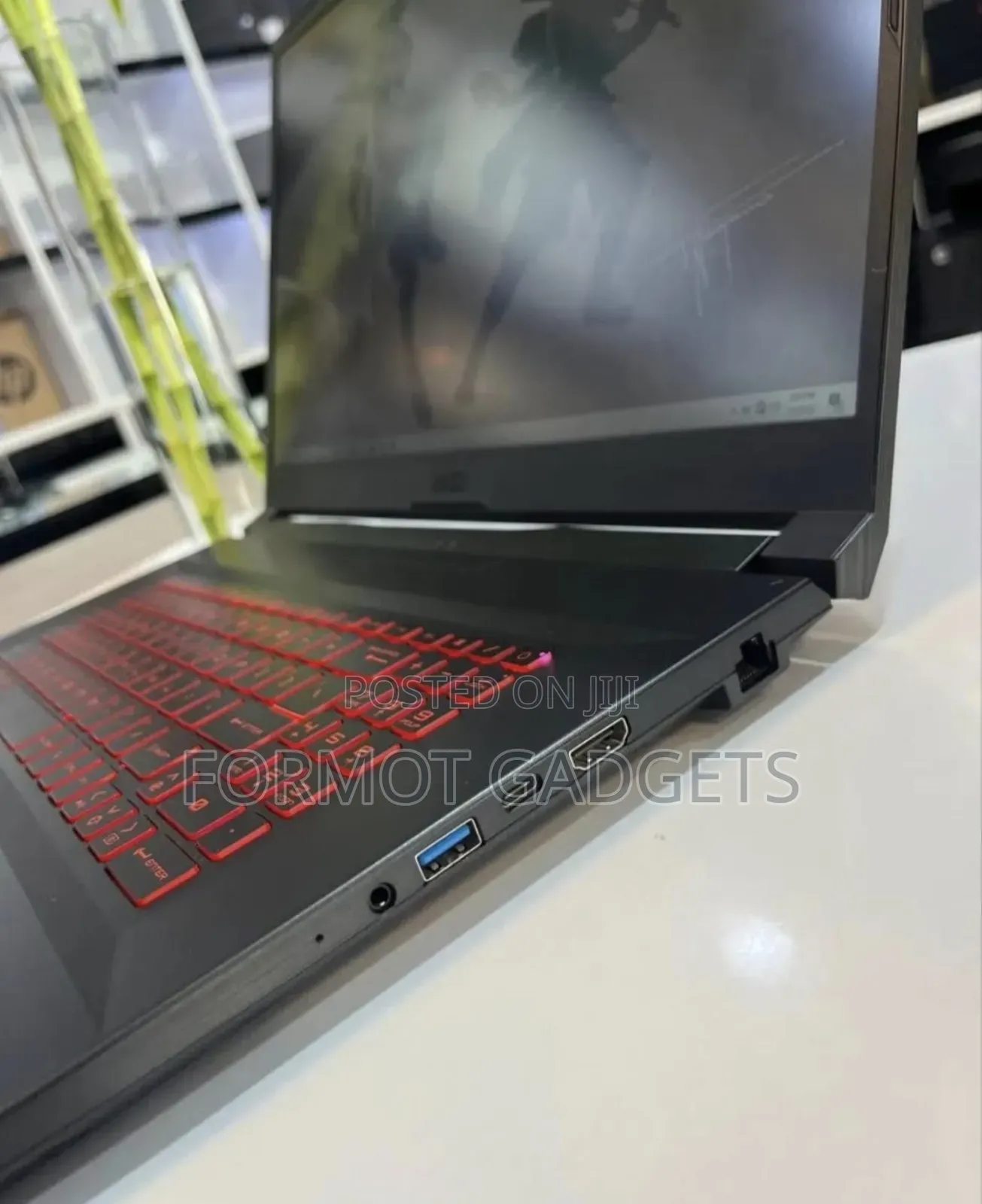 New Laptop MSI Katana GF76 16GB Intel Core i7 SSD 1T