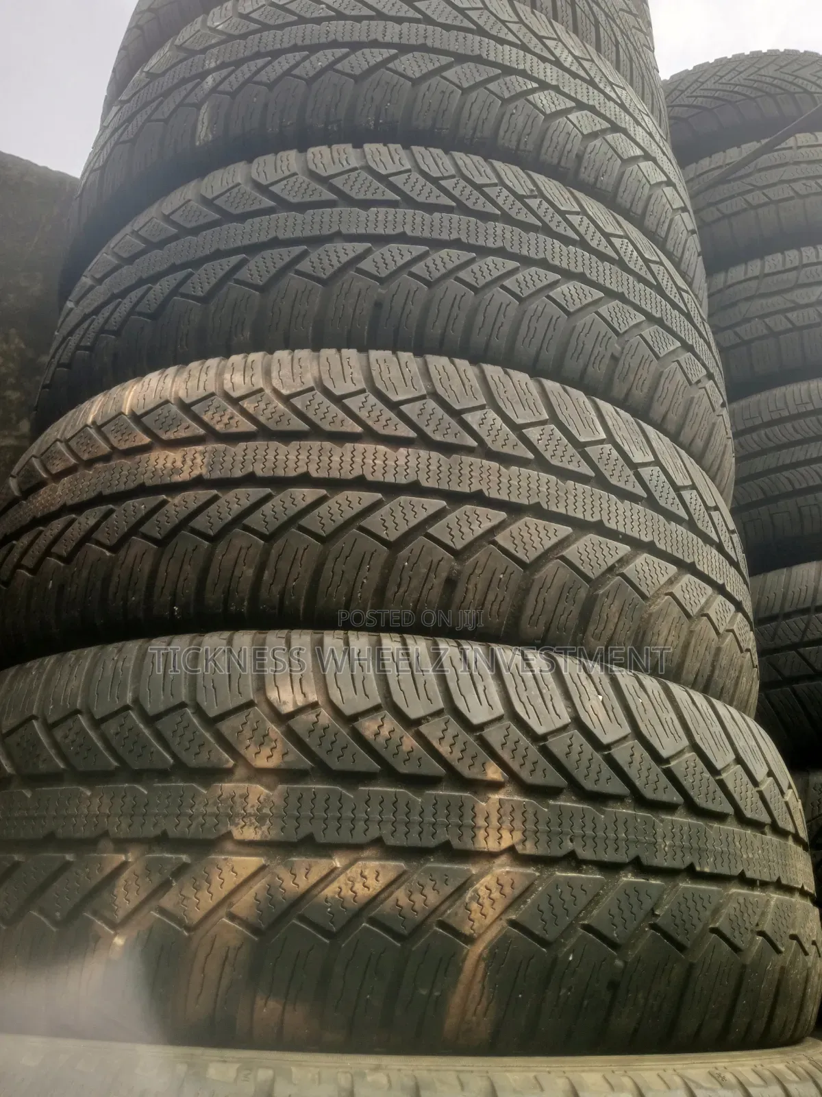 Quality Standard Tokunbo Tyre 215/60/16