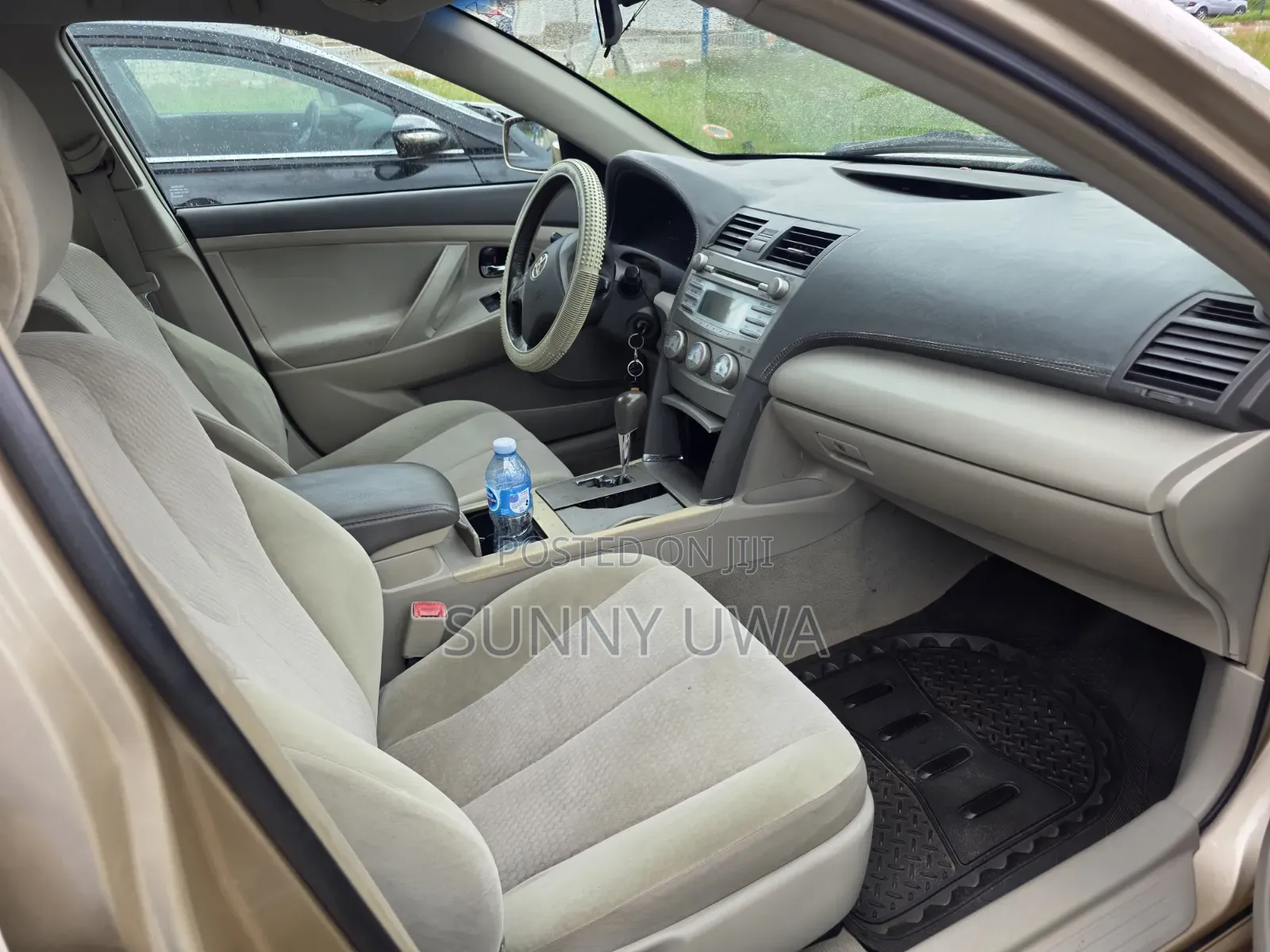 Toyota Camry 2011 Gold