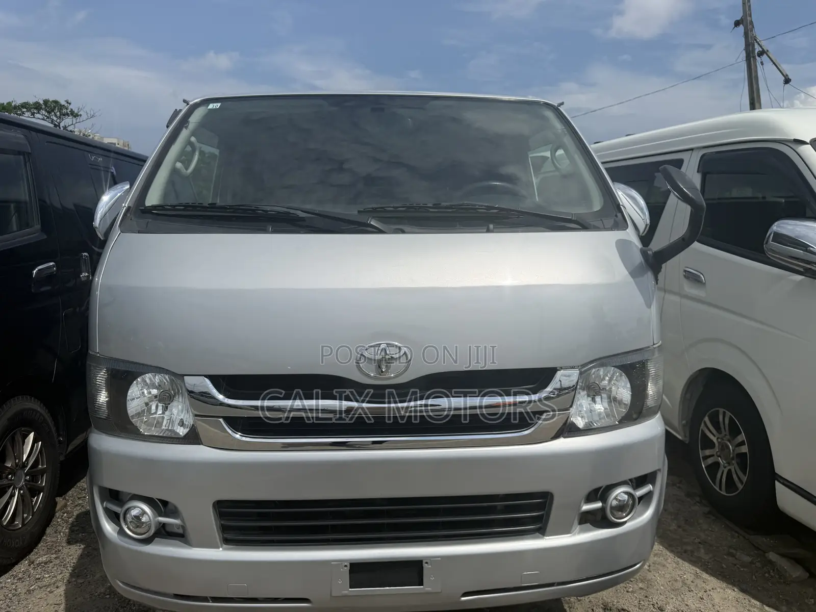 Toyota HiAce 2014 Grey
