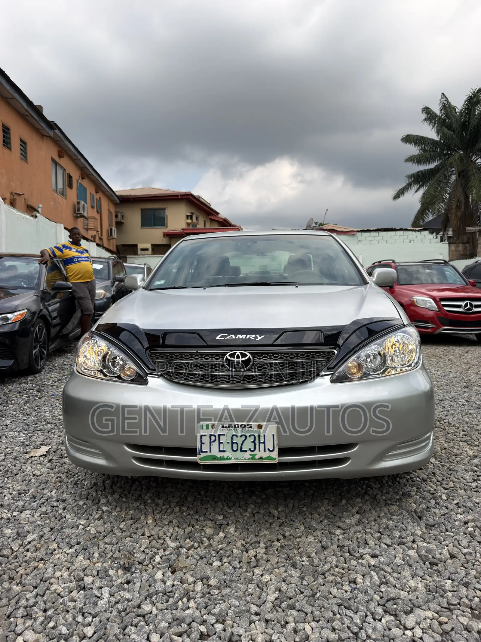 Toyota Camry LE 4dr Sedan (2.4L 4cyl 5M) 2004 Silver