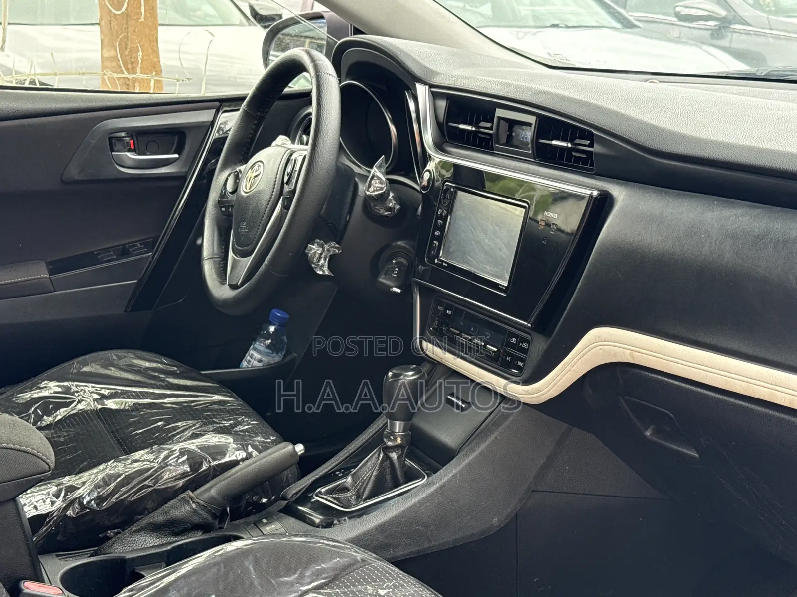 Toyota Corolla 2017 Silver