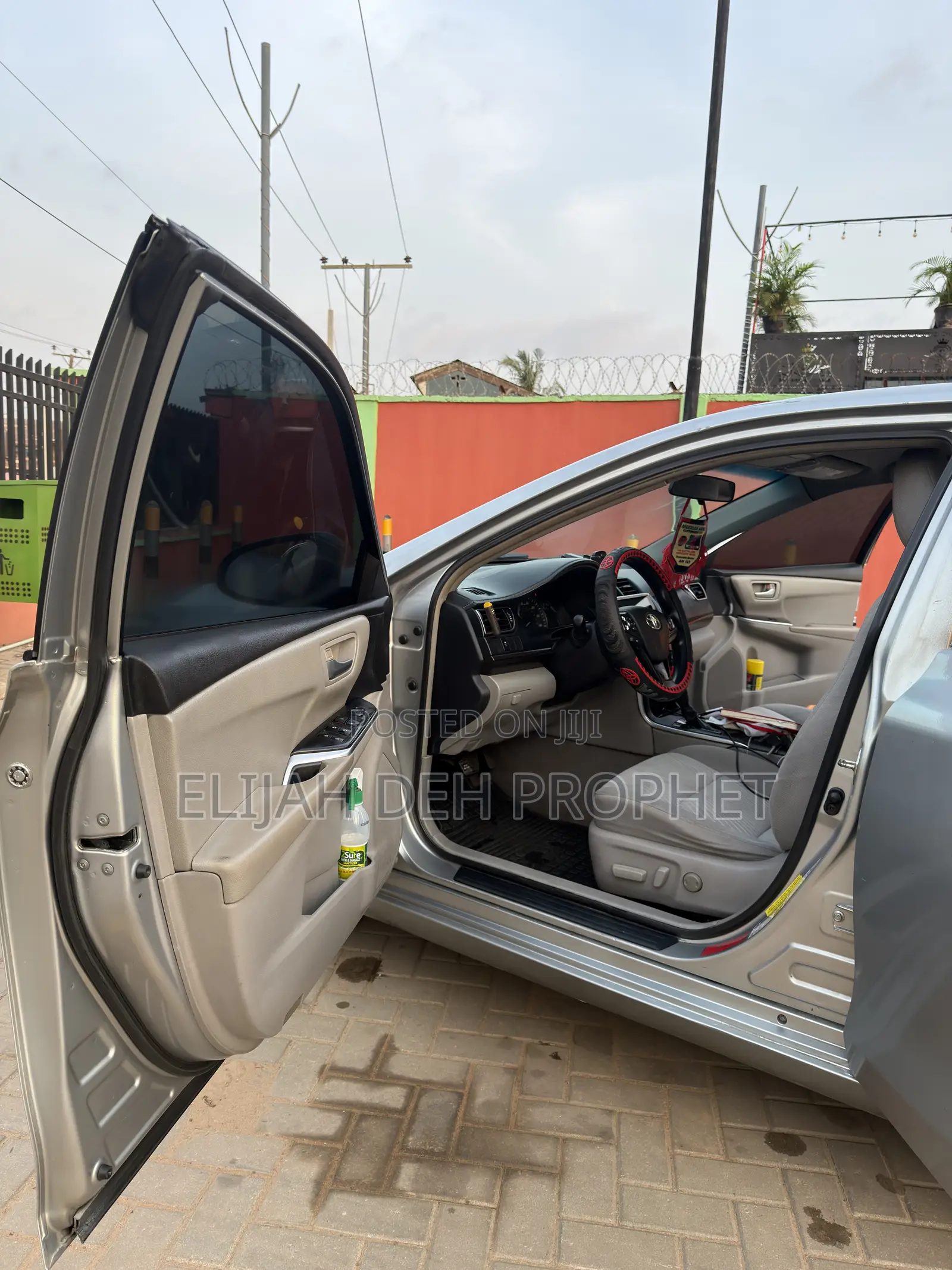 Toyota Camry 2016 Silver