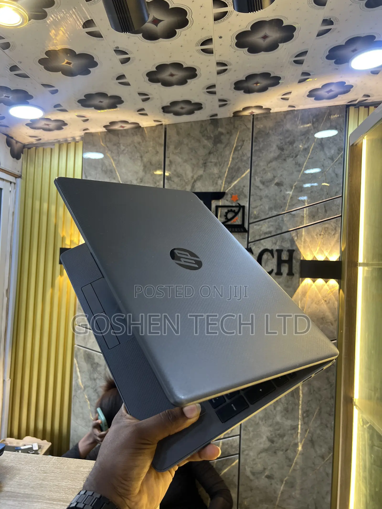 Laptop HP 255 G8 8GB AMD Ryzen 5 SSD 256GB