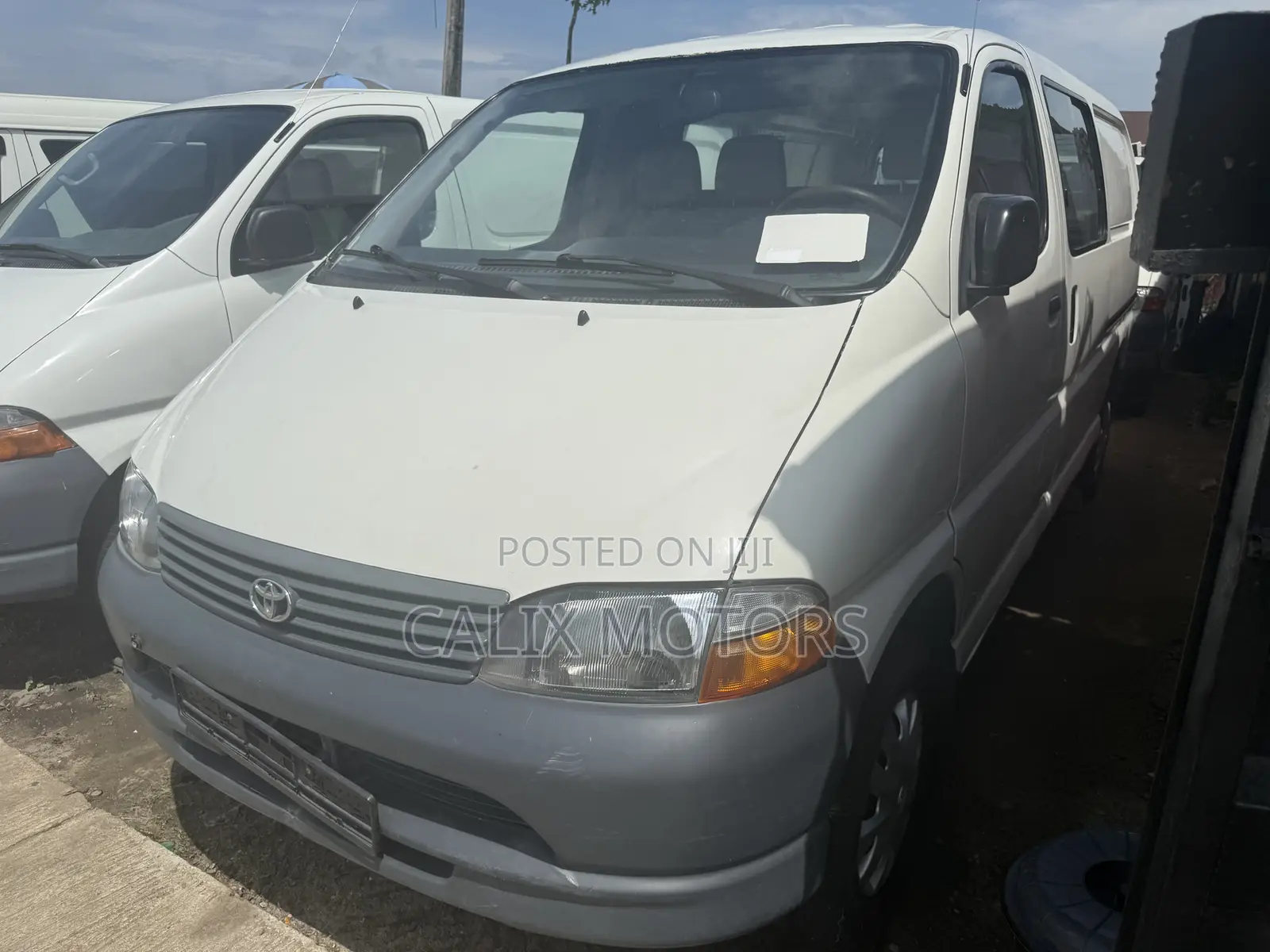 Toyota HiAce 2008 White