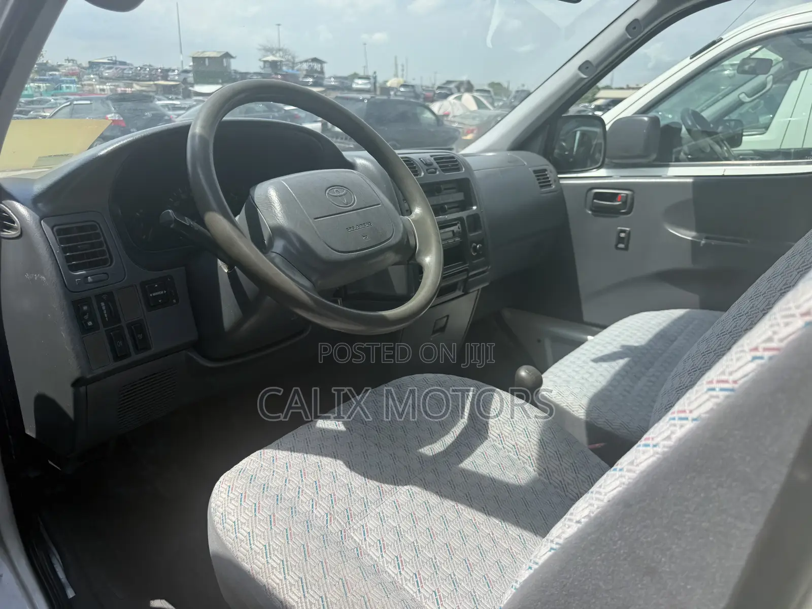 Toyota HiAce 2008 White