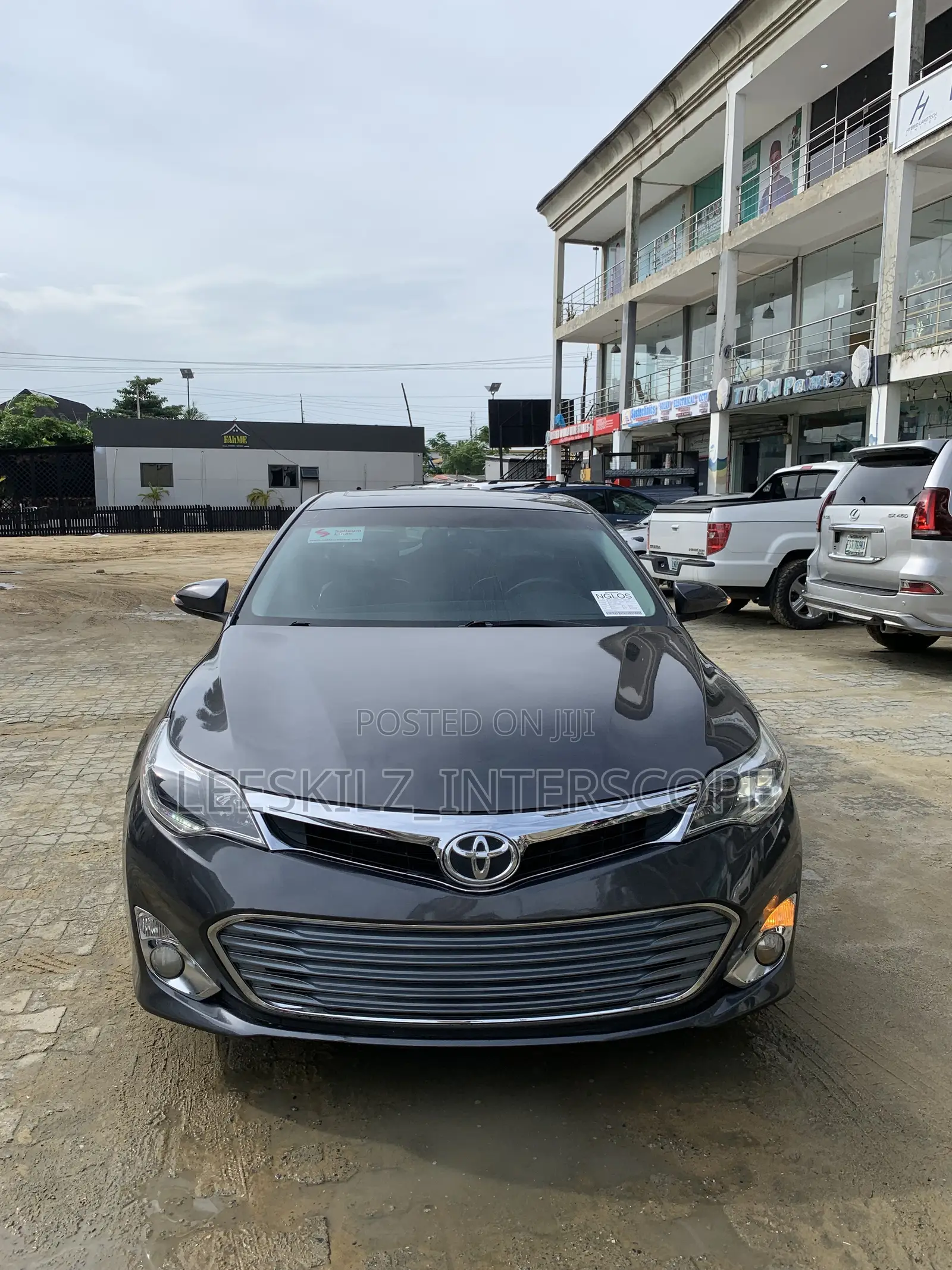 Toyota Avalon Limited 4dr Sedan (3.5L 6cyl 6A) 2014