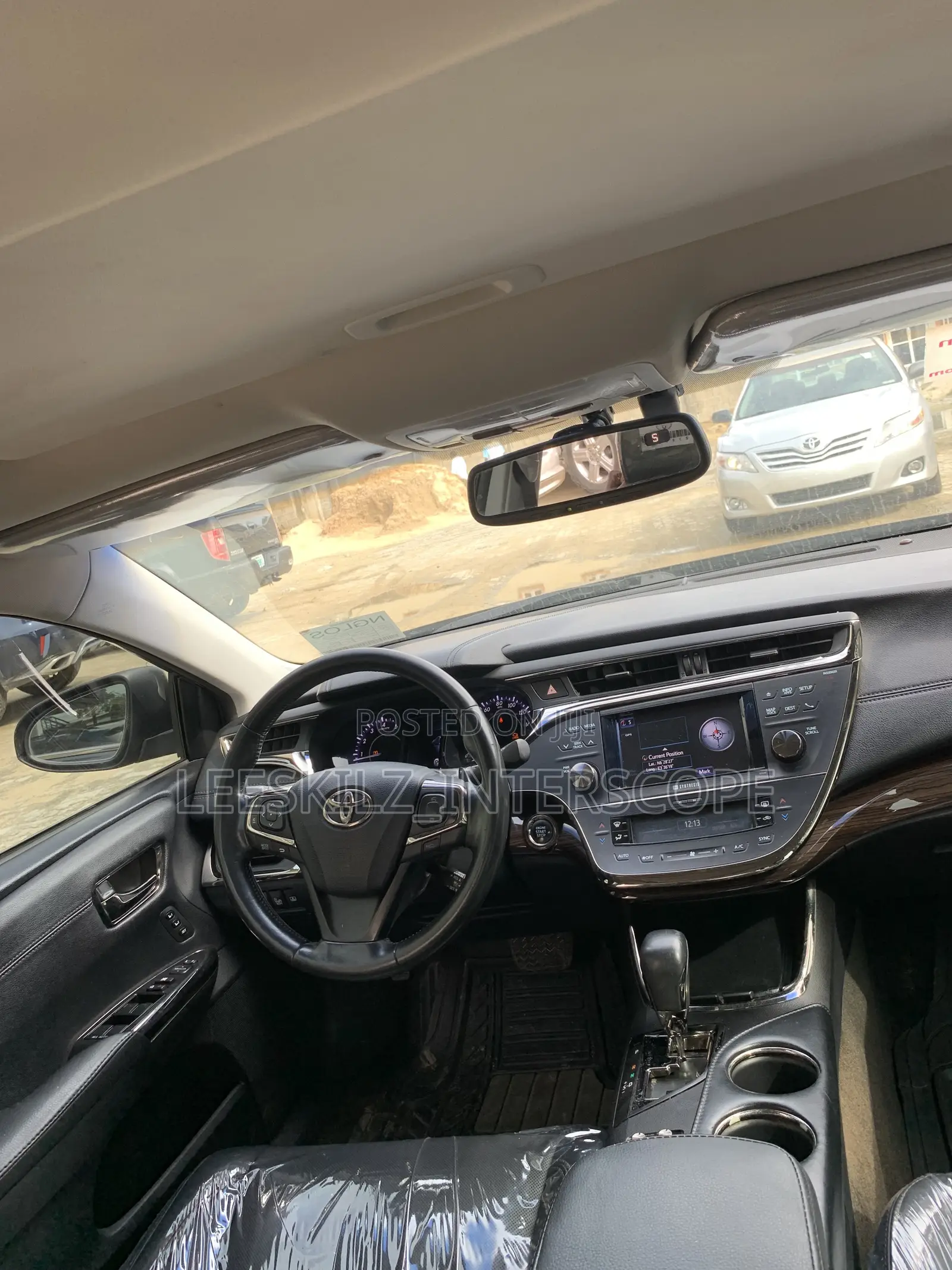Toyota Avalon Limited 4dr Sedan (3.5L 6cyl 6A) 2014