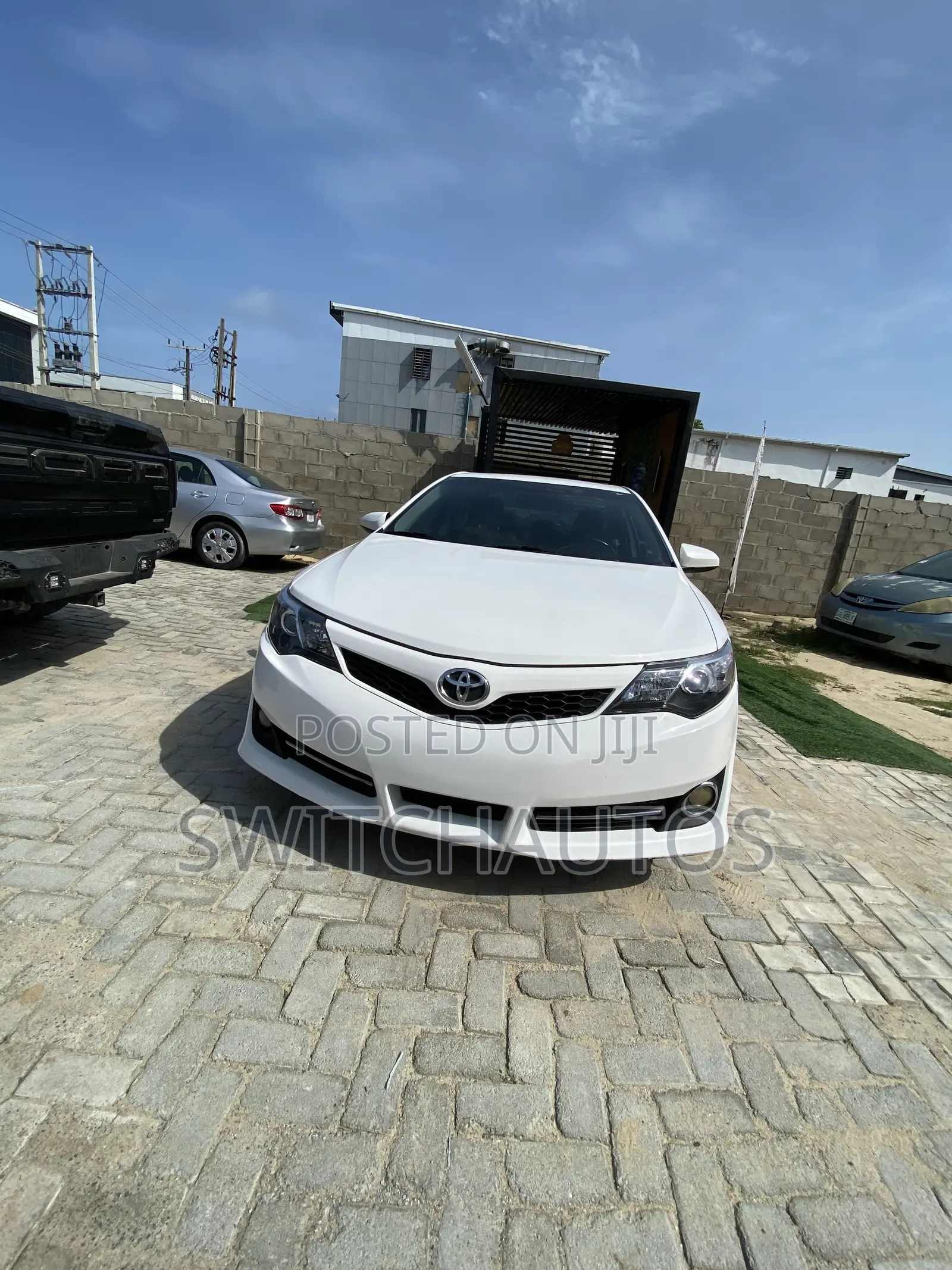 Toyota Camry L 4dr Sedan (2.5L 4cyl 6A) 2012 White