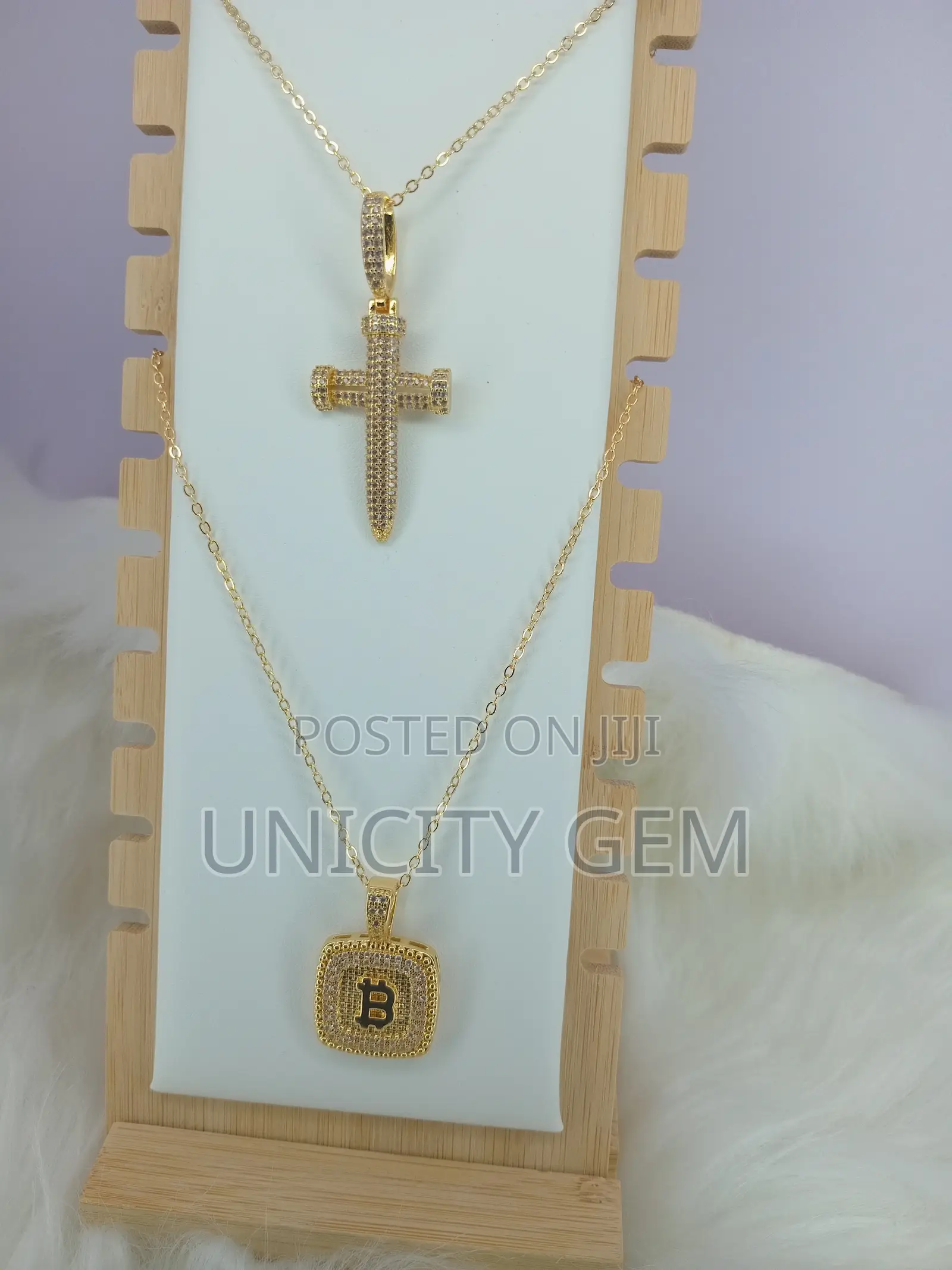Necklace With Bold Pendant