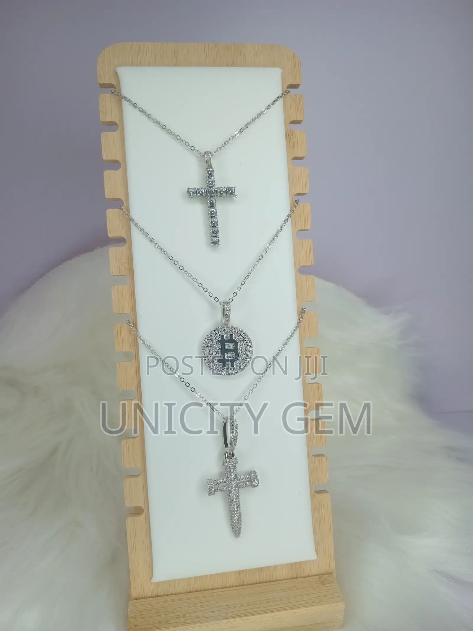 Necklace With Bold Pendant