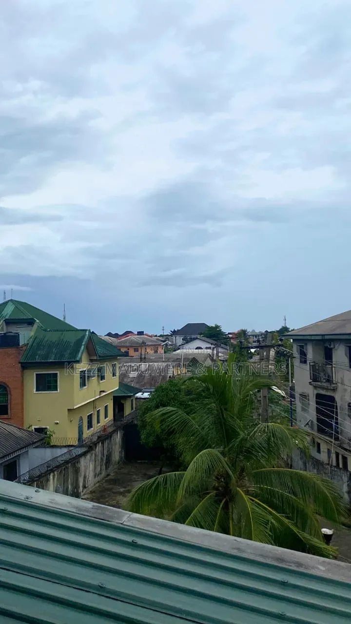 8bdrm Duplex in Agip Estate, Port, Obio-Akpor for sale
