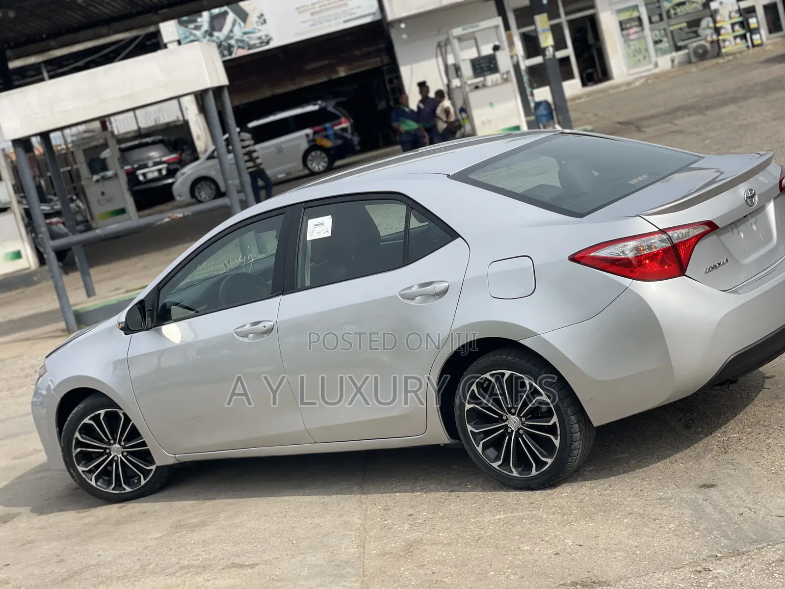 Toyota Corolla S 4dr Sedan (1.8L 4cyl CVT) 2015 Silver