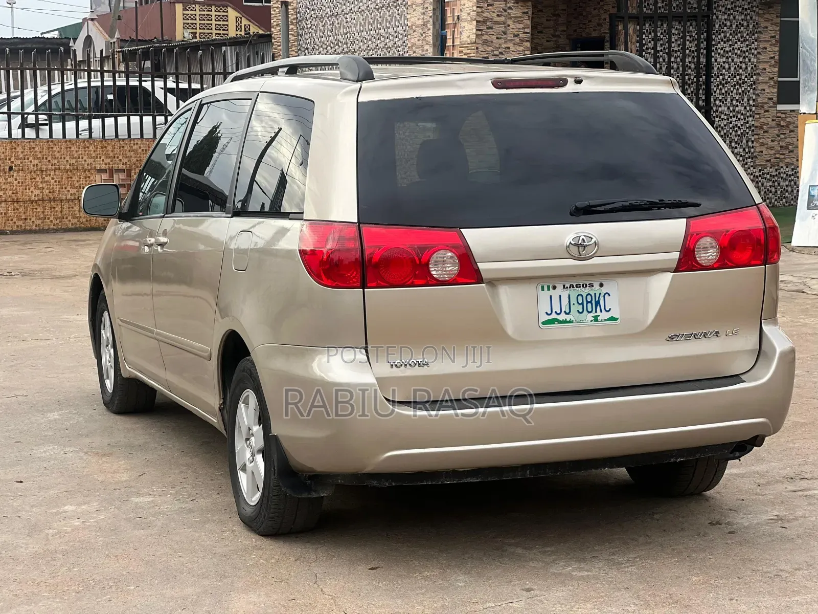 Toyota Sienna 2008 Gold
