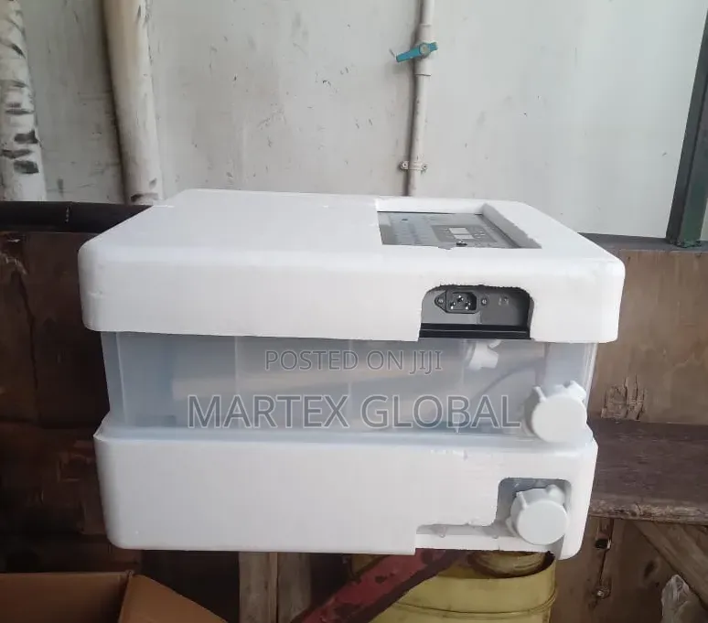 128 Eggs Automatic Dual Power Incubator