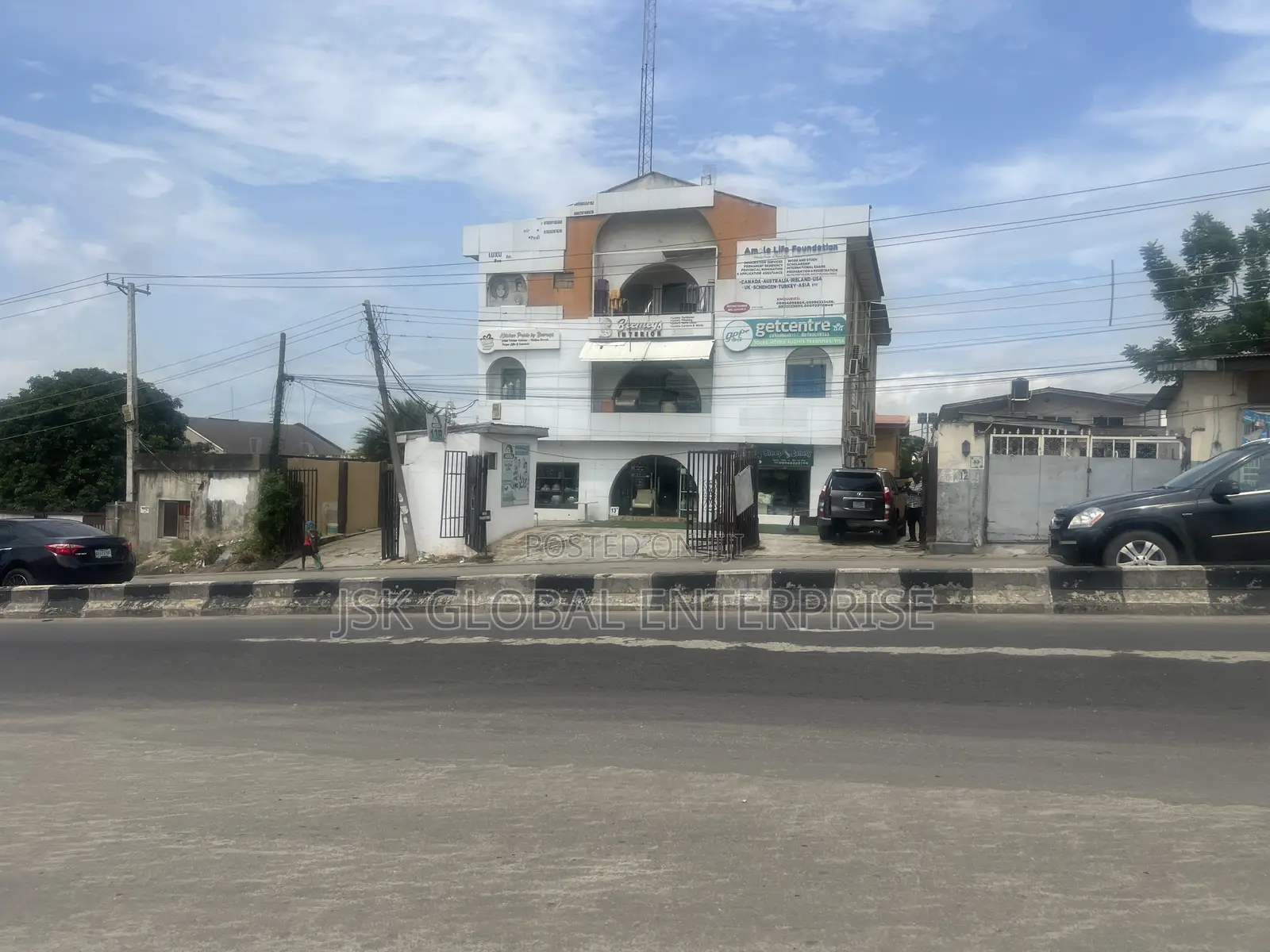 20bdrm Block of Flats in Ikeja for sale