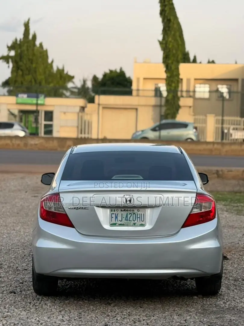 Honda Civic 2012 Silver